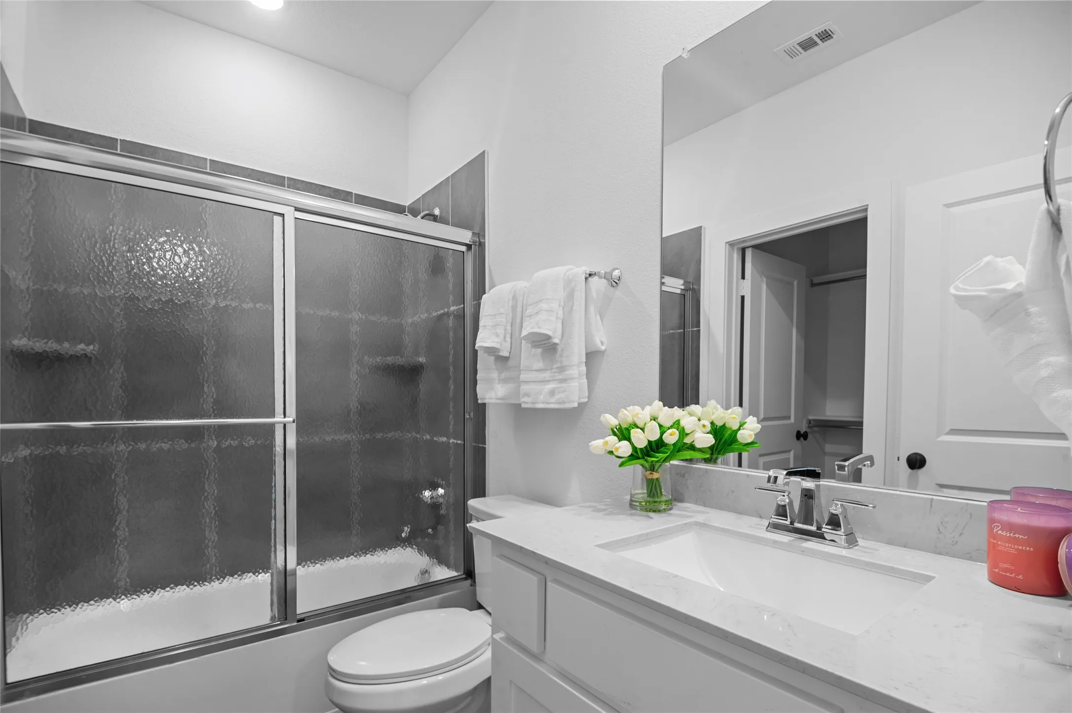 Single Family Residence For Sale in Denton County , 13364 Spruce Wood Trail, Frisco, Texas 75033, 5 Bedroom, 6 Bathroom, 3 Garage spaces, 4,143 Sqft, built in 2022, mls#21333947, Real Estate Agent in Frisco, Homes For Sale in Denton county, Homes For Sale in Frisco, Realtor in Frisco Texas, Real Estate Brokerage Independent Realty Texas, Luminita Cordes Realtor