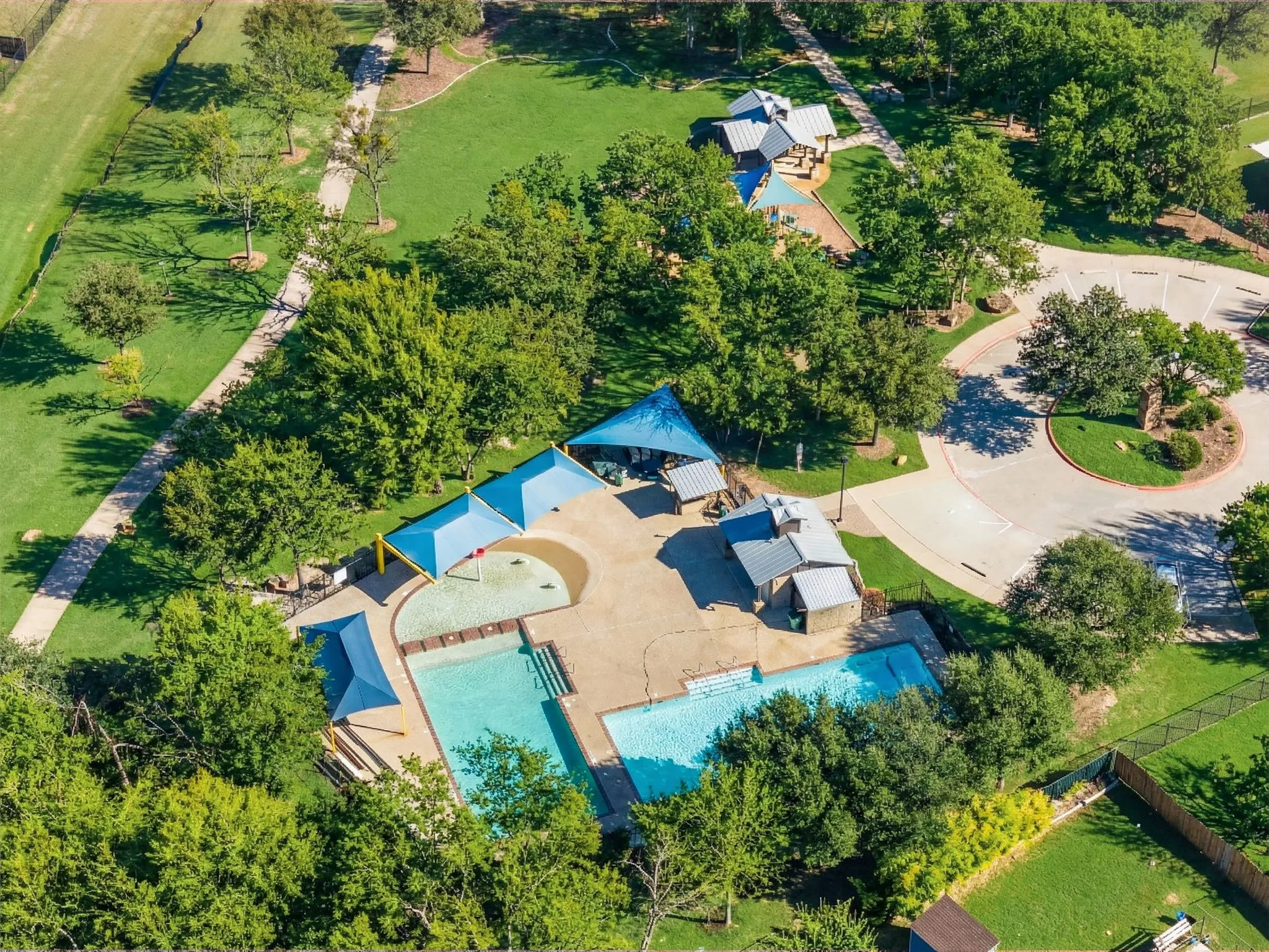 Single Family Residence For Sale in Collin County , 10975 La Grange Drive, Frisco, Texas 75035, 4 Bedroom, 4 Bathroom, 2 Garage spaces, 4,042 Sqft, built in 2006, mls#21333505, Real Estate Agent in Frisco, Homes For Sale in Collin county, Homes For Sale in Frisco, Realtor in Frisco Texas, Real Estate Brokerage Independent Realty Texas, Luminita Cordes Realtor