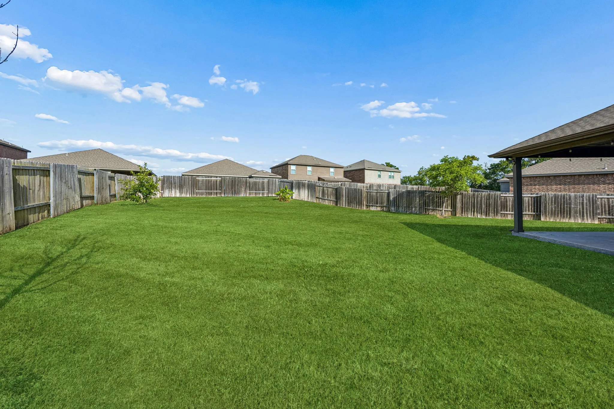 Single Family Residence For Rent in Collin County , 1613 Weathervane Way, Princeton, Texas 75407, 3 Bedrooms, 2 Bathrooms, 2 Garage spaces, 1,928 Sqft, built in 2019, Price $2,250, mls#21333671, Real Estate Agent in Princeton, Homes For Rent in Collin county, Homes For Rent in Princeton, Realtor in Princeton Texas, Real Estate Brokerage Independent Realty Texas, Luminita Cordes Realtor