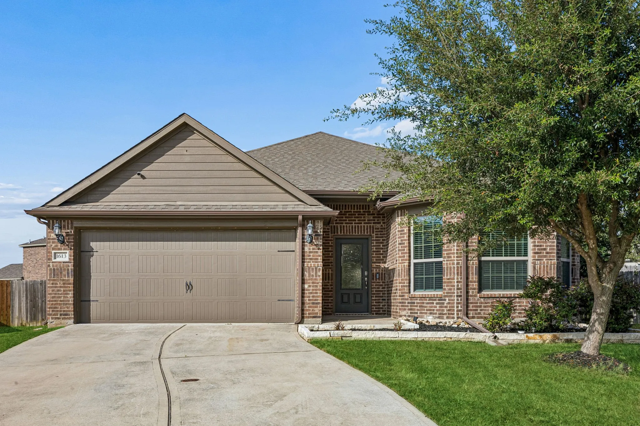 Single Family Residence For Rent in Collin County , 1613 Weathervane Way, Princeton, Texas 75407, 3 Bedrooms, 2 Bathrooms, 2 Garage spaces, 1,928 Sqft, built in 2019, Price $2,250, mls#21333671, Real Estate Agent in Princeton, Homes For Rent in Collin county, Homes For Rent in Princeton, Realtor in Princeton Texas, Real Estate Brokerage Independent Realty Texas, Luminita Cordes Realtor