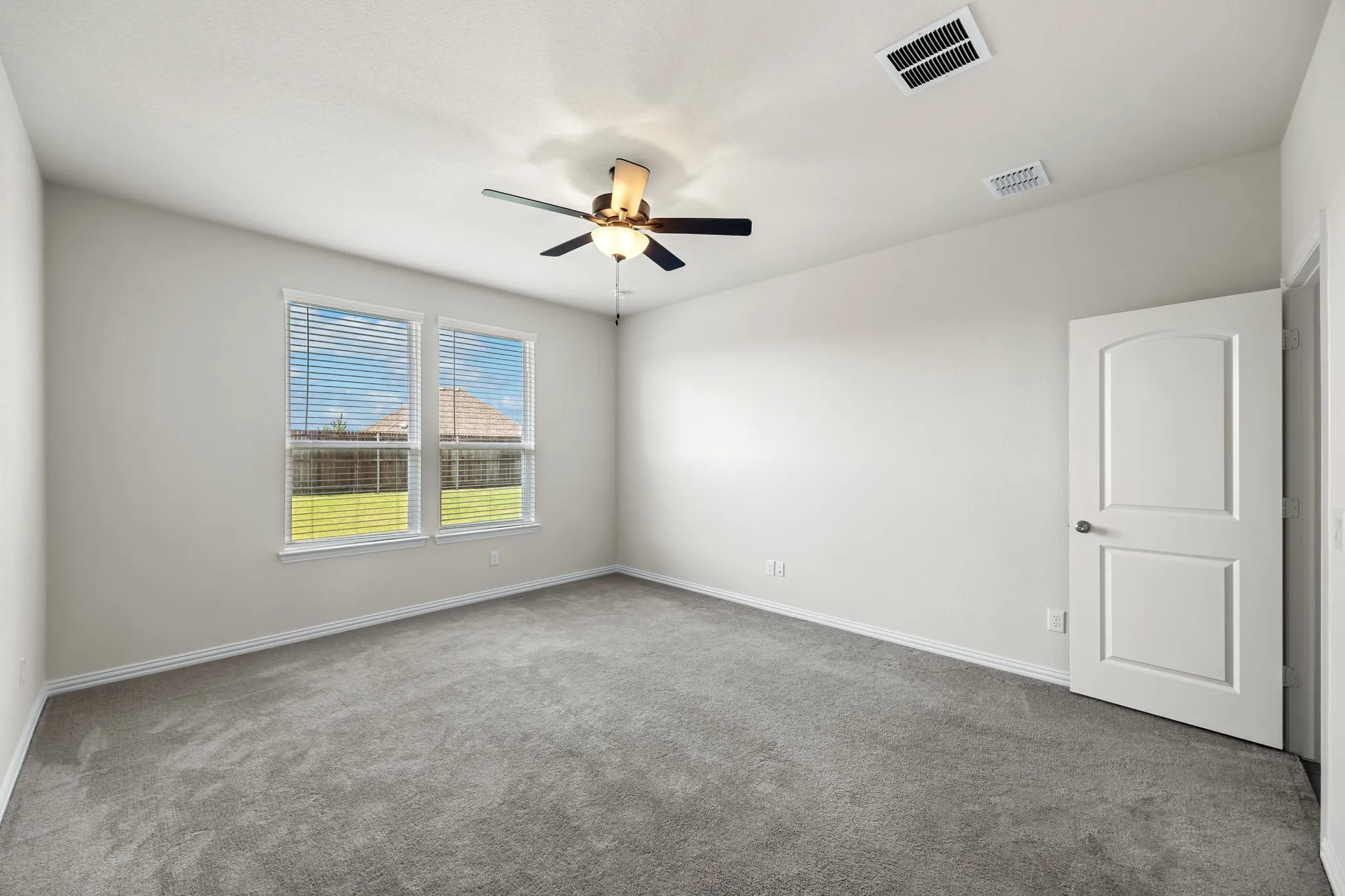 Single Family Residence For Sale in Rockwall County , 984 Manuel Drive, Fate, Texas 75087, 4 Bedroom, 3 Bathroom, 2 Garage spaces, 2,592 Sqft, built in 2022, mls#21330695, Real Estate Agent in Fate, Homes For Sale in Rockwall county, Homes For Sale in Fate, Realtor in Fate Texas, Real Estate Brokerage Independent Realty Texas, Luminita Cordes Realtor