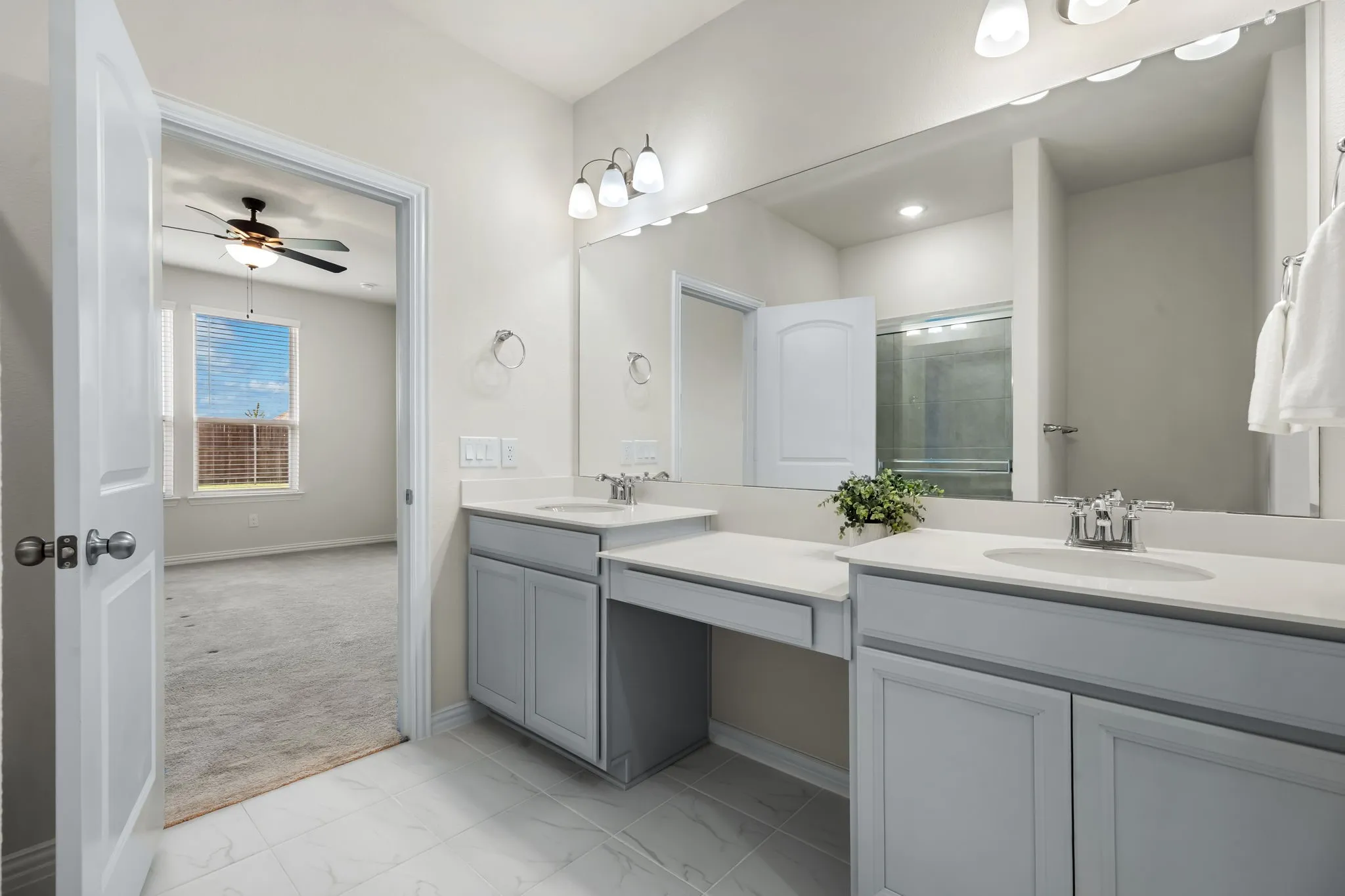 Single Family Residence For Sale in Rockwall County , 984 Manuel Drive, Fate, Texas 75087, 4 Bedroom, 3 Bathroom, 2 Garage spaces, 2,592 Sqft, built in 2022, mls#21330695, Real Estate Agent in Fate, Homes For Sale in Rockwall county, Homes For Sale in Fate, Realtor in Fate Texas, Real Estate Brokerage Independent Realty Texas, Luminita Cordes Realtor