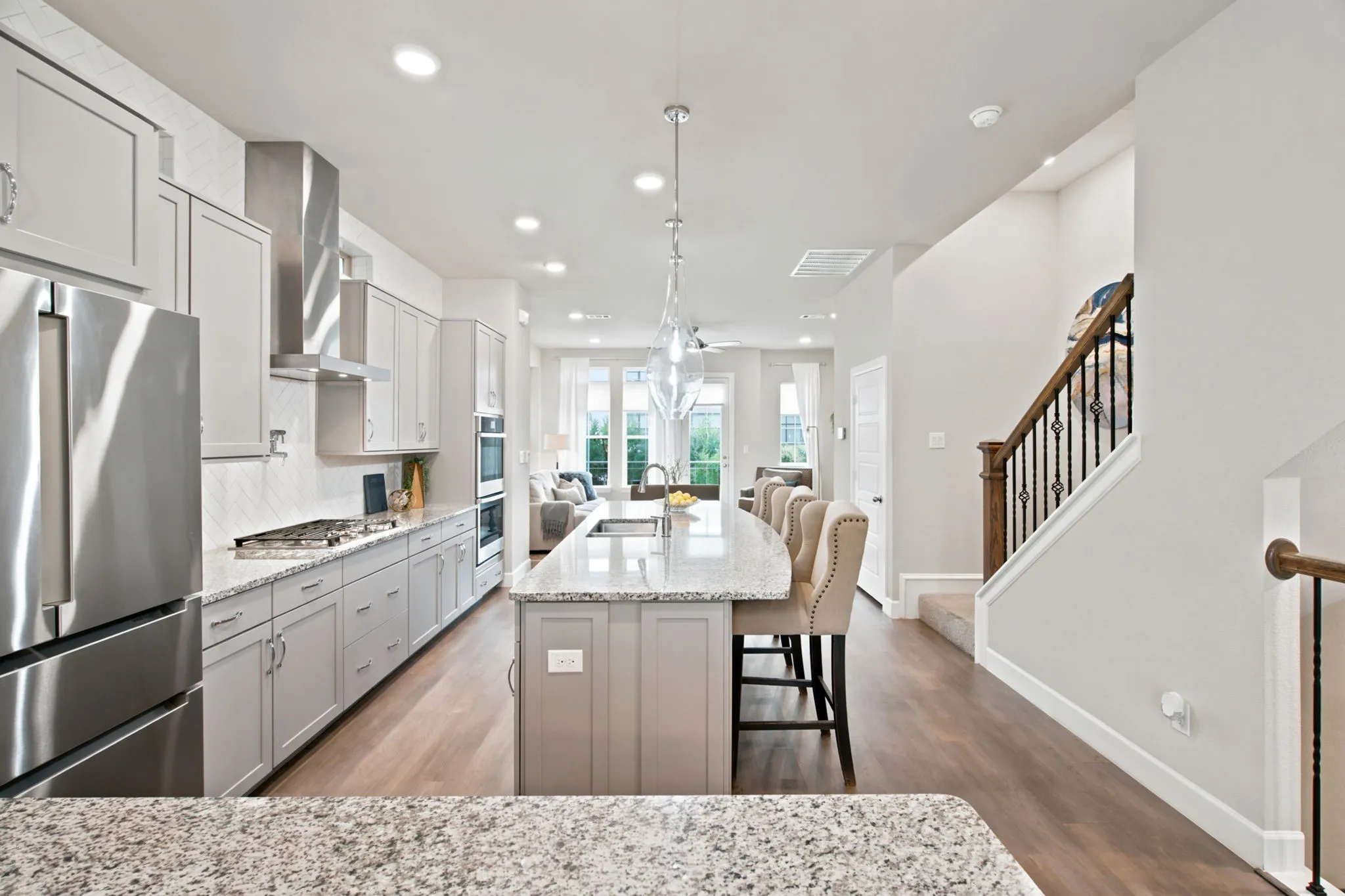 Single Family Residence For Sale in Dallas County , 1011 Tea Olive Lane, Dallas, Texas 75212, 3 Bedroom, 4 Bathroom, 2 Garage spaces, 2,234 Sqft, built in 2019, mls#21333961, Real Estate Agent in Dallas, Homes For Sale in Dallas county, Homes For Sale in Dallas, Realtor in Dallas Texas, Real Estate Brokerage Independent Realty Texas, Luminita Cordes Realtor