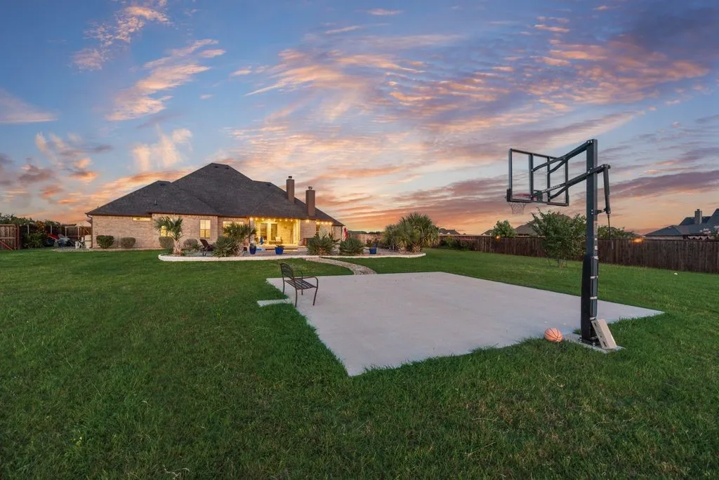 6031 Waggoner Way Midlothian, TX 76065
