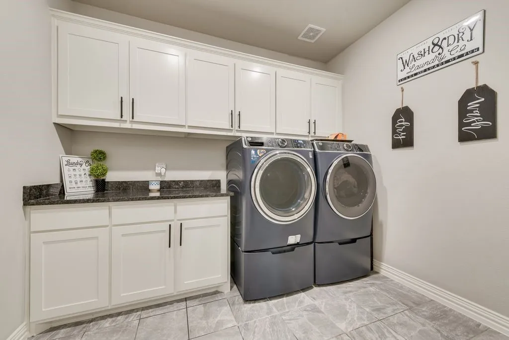 6031 Waggoner Way Midlothian, TX 76065