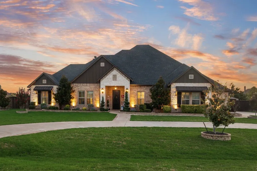 6031 Waggoner Way Midlothian, TX 76065