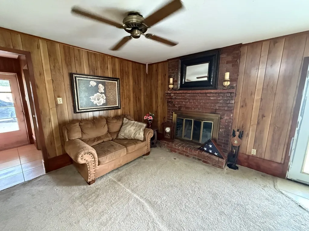 Single Family Residence For Sale in Navarro County , 4324 W Park Row Boulevard, Corsicana, Texas 75110, 3 Bedrooms, 2 Bathrooms, 2 Garage spaces, 1,474 Sqft, built in 0, Price $250,000, mls#21334733, Real Estate Agent in Corsicana, Homes For Sale in Navarro county, Homes For Sale in Corsicana, Realtor in Corsicana Texas, Real Estate Brokerage Independent Realty Texas, Luminita Cordes Realtor