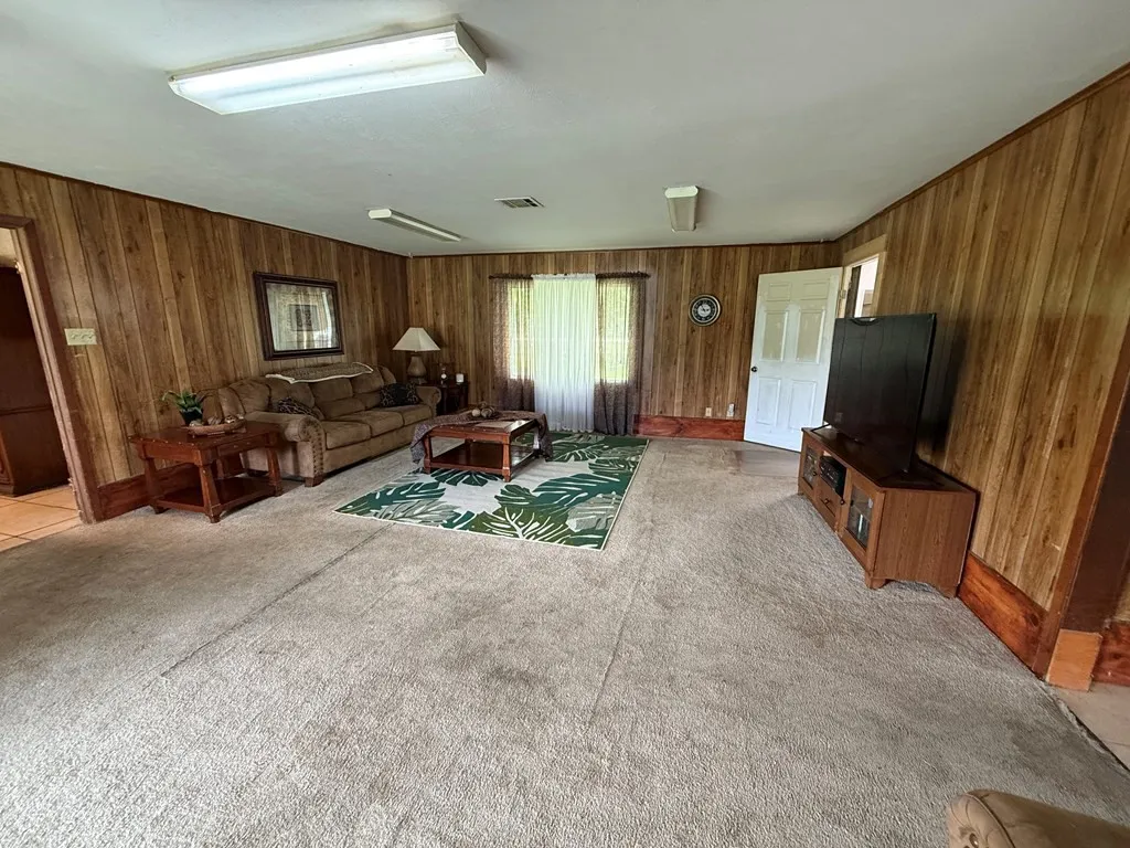 Single Family Residence For Sale in Navarro County , 4324 W Park Row Boulevard, Corsicana, Texas 75110, 3 Bedrooms, 2 Bathrooms, 2 Garage spaces, 1,474 Sqft, built in 0, Price $250,000, mls#21334733, Real Estate Agent in Corsicana, Homes For Sale in Navarro county, Homes For Sale in Corsicana, Realtor in Corsicana Texas, Real Estate Brokerage Independent Realty Texas, Luminita Cordes Realtor