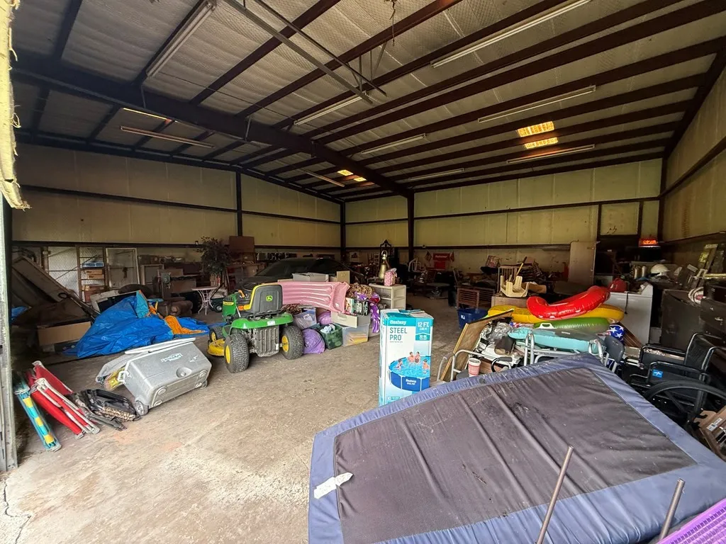 Single Family Residence For Sale in Navarro County , 4324 W Park Row Boulevard, Corsicana, Texas 75110, 3 Bedrooms, 2 Bathrooms, 2 Garage spaces, 1,474 Sqft, built in 0, Price $250,000, mls#21334733, Real Estate Agent in Corsicana, Homes For Sale in Navarro county, Homes For Sale in Corsicana, Realtor in Corsicana Texas, Real Estate Brokerage Independent Realty Texas, Luminita Cordes Realtor
