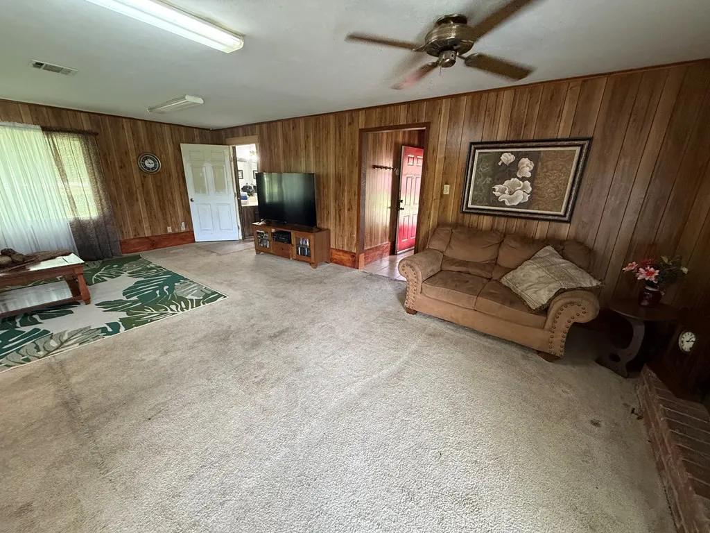 Single Family Residence For Sale in Navarro County , 4324 W Park Row Boulevard, Corsicana, Texas 75110, 3 Bedrooms, 2 Bathrooms, 2 Garage spaces, 1,474 Sqft, built in 0, Price $250,000, mls#21334733, Real Estate Agent in Corsicana, Homes For Sale in Navarro county, Homes For Sale in Corsicana, Realtor in Corsicana Texas, Real Estate Brokerage Independent Realty Texas, Luminita Cordes Realtor