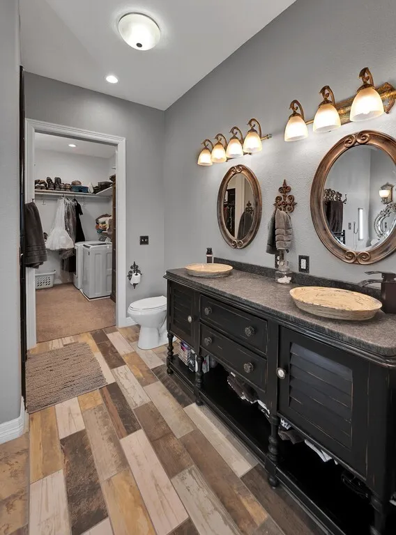 Single Family Residence For Sale in Mc Lennan County , 5004 Gholson Road, Waco, Texas 76705, 3 Bedrooms, 4 Bathrooms, 3 Garage spaces, 3,145 Sqft, built in 2017, Price $1,100,000, mls#21329772, Real Estate Agent in Waco, Homes For Sale in Mc Lennan county, Homes For Sale in Waco, Realtor in Waco Texas, Real Estate Brokerage Independent Realty Texas, Luminita Cordes Realtor
