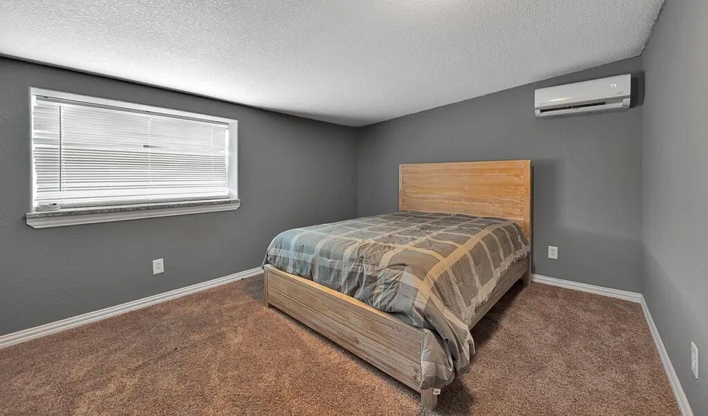 Single Family Residence For Sale in Mc Lennan County , 5004 Gholson Road, Waco, Texas 76705, 3 Bedrooms, 4 Bathrooms, 3 Garage spaces, 3,145 Sqft, built in 2017, Price $1,100,000, mls#21329772, Real Estate Agent in Waco, Homes For Sale in Mc Lennan county, Homes For Sale in Waco, Realtor in Waco Texas, Real Estate Brokerage Independent Realty Texas, Luminita Cordes Realtor