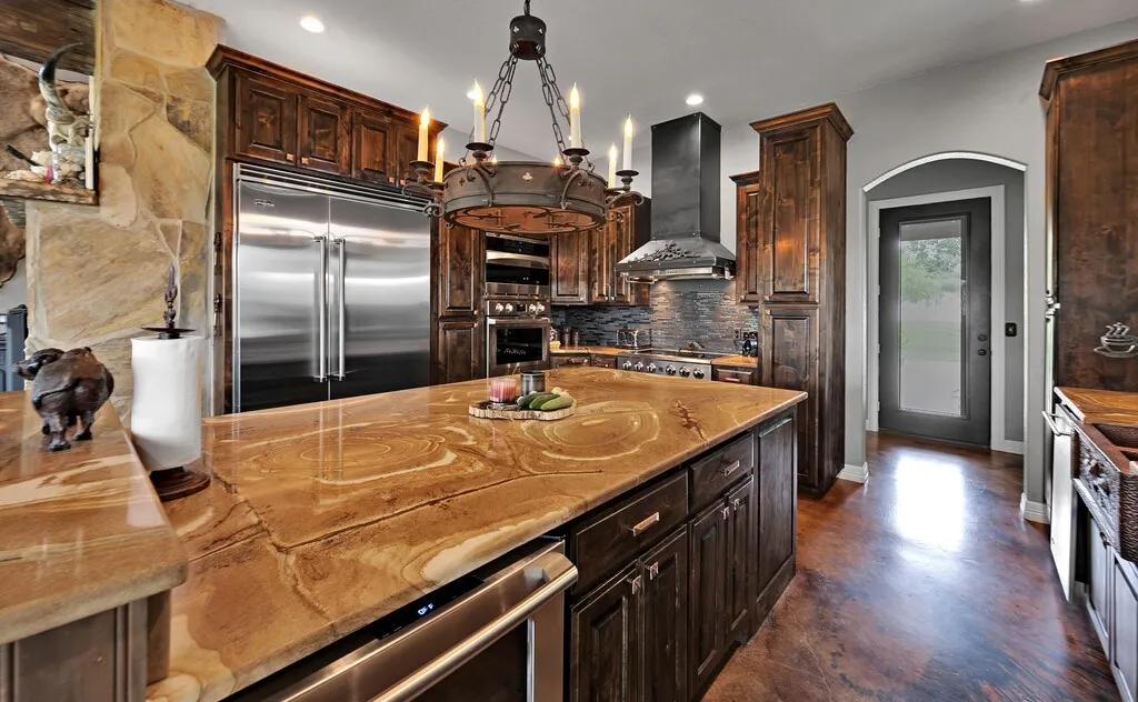 Single Family Residence For Sale in Mc Lennan County , 5004 Gholson Road, Waco, Texas 76705, 3 Bedrooms, 4 Bathrooms, 3 Garage spaces, 3,145 Sqft, built in 2017, Price $1,100,000, mls#21329772, Real Estate Agent in Waco, Homes For Sale in Mc Lennan county, Homes For Sale in Waco, Realtor in Waco Texas, Real Estate Brokerage Independent Realty Texas, Luminita Cordes Realtor