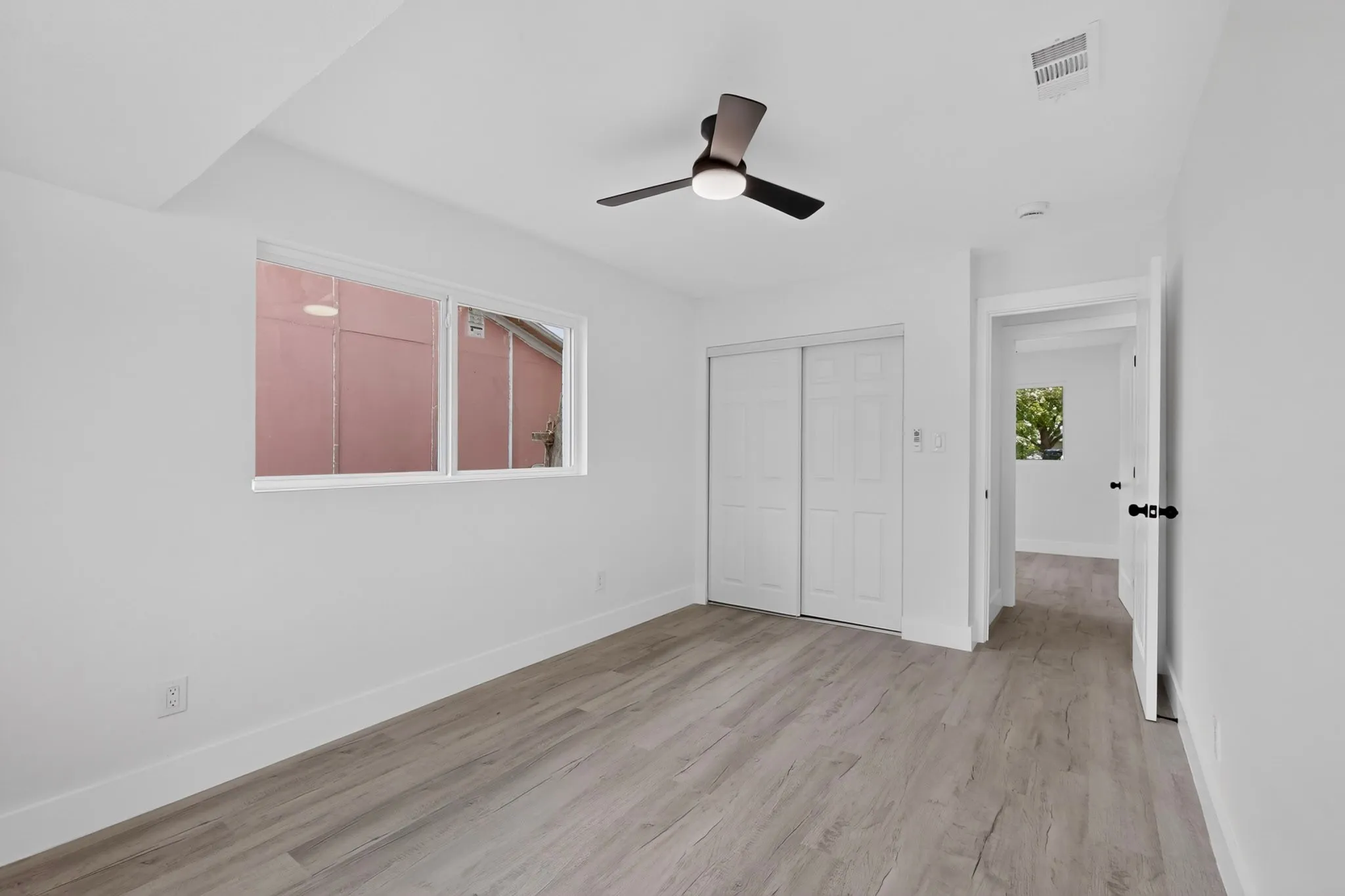 Single Family Residence For Sale in Dallas County , 6208 Fenway Street, Dallas, Texas 75217, 4 Bedroom, 3 Bathroom, Garage spaces, 1,835 Sqft, built in 1963, mls#21330324, Real Estate Agent in Dallas, Homes For Sale in Dallas county, Homes For Sale in Dallas, Realtor in Dallas Texas, Real Estate Brokerage Independent Realty Texas, Luminita Cordes Realtor