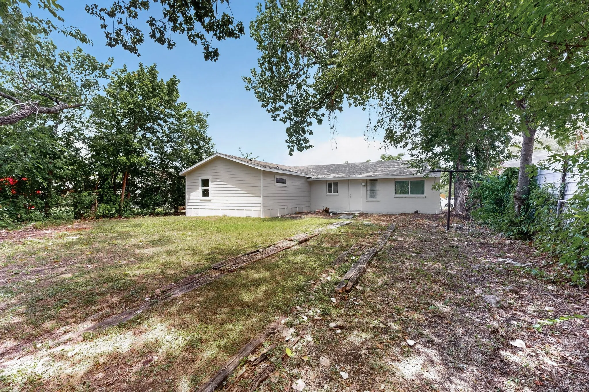 Single Family Residence For Sale in Dallas County , 6208 Fenway Street, Dallas, Texas 75217, 4 Bedroom, 3 Bathroom, Garage spaces, 1,835 Sqft, built in 1963, mls#21330324, Real Estate Agent in Dallas, Homes For Sale in Dallas county, Homes For Sale in Dallas, Realtor in Dallas Texas, Real Estate Brokerage Independent Realty Texas, Luminita Cordes Realtor
