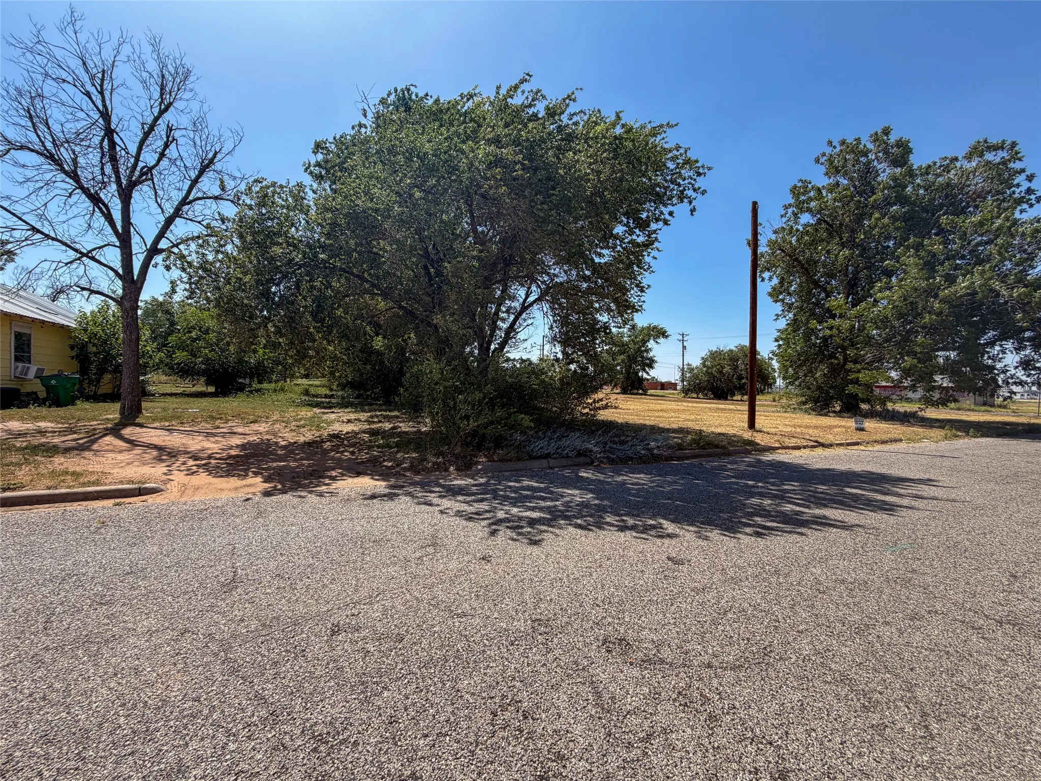 Unimproved Land For Sale in Wilbarger County , 1116 Houston Street, Vernon, Texas 76384, 0, 0, Garage spaces, 0 Sqft, built in 0, mls#21334741, Real Estate Agent in Vernon, Homes For Sale in Wilbarger county, Homes For Sale in Vernon, Realtor in Vernon Texas, Real Estate Brokerage Independent Realty Texas, Luminita Cordes Realtor