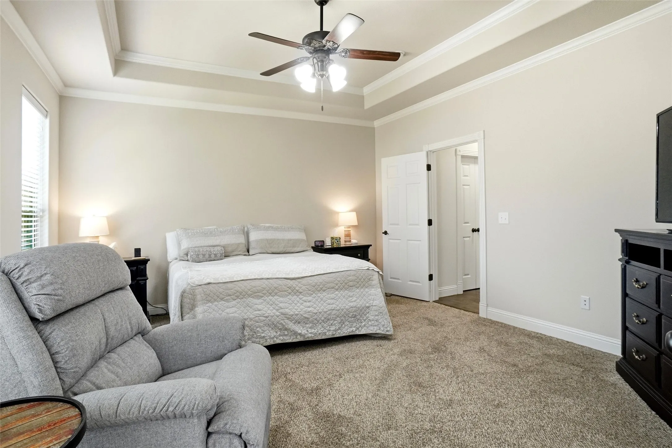 Single Family Residence For Sale in Parker County , 244 S Natural Spring Lane, Azle, Texas 76020, 3 Bedroom, 2 Bathroom, 2 Garage spaces, 2,008 Sqft, built in 2016, mls#21334164, Real Estate Agent in Azle, Homes For Sale in Parker county, Homes For Sale in Azle, Realtor in Azle Texas, Real Estate Brokerage Independent Realty Texas, Luminita Cordes Realtor