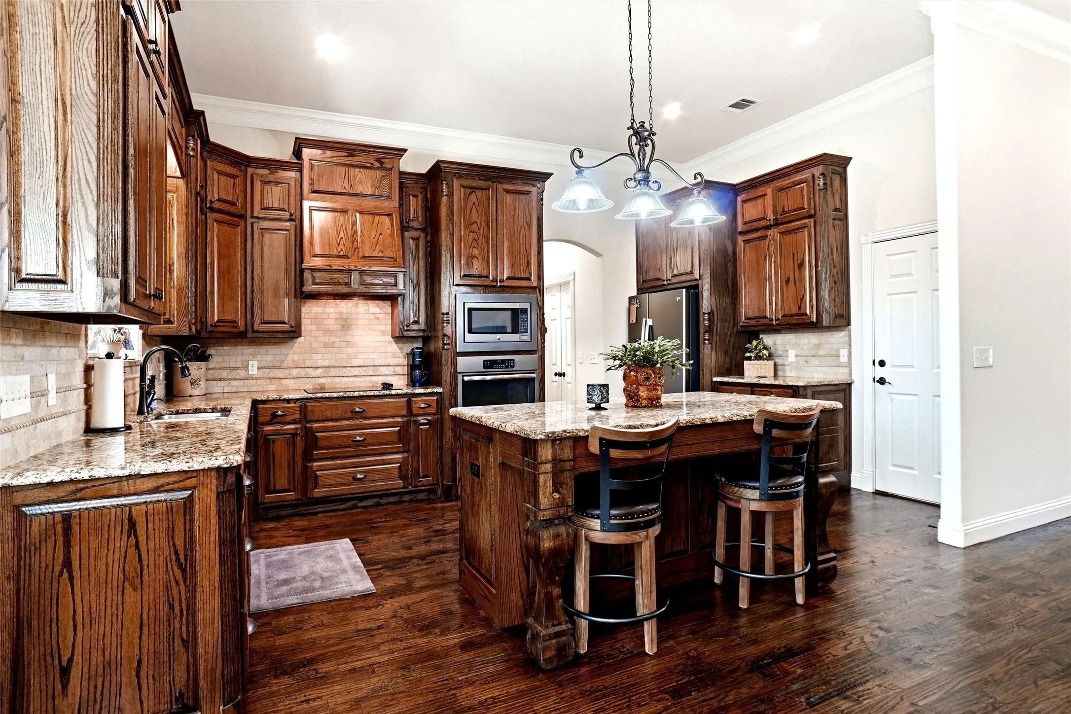 Single Family Residence For Sale in Parker County , 244 S Natural Spring Lane, Azle, Texas 76020, 3 Bedroom, 2 Bathroom, 2 Garage spaces, 2,008 Sqft, built in 2016, mls#21334164, Real Estate Agent in Azle, Homes For Sale in Parker county, Homes For Sale in Azle, Realtor in Azle Texas, Real Estate Brokerage Independent Realty Texas, Luminita Cordes Realtor