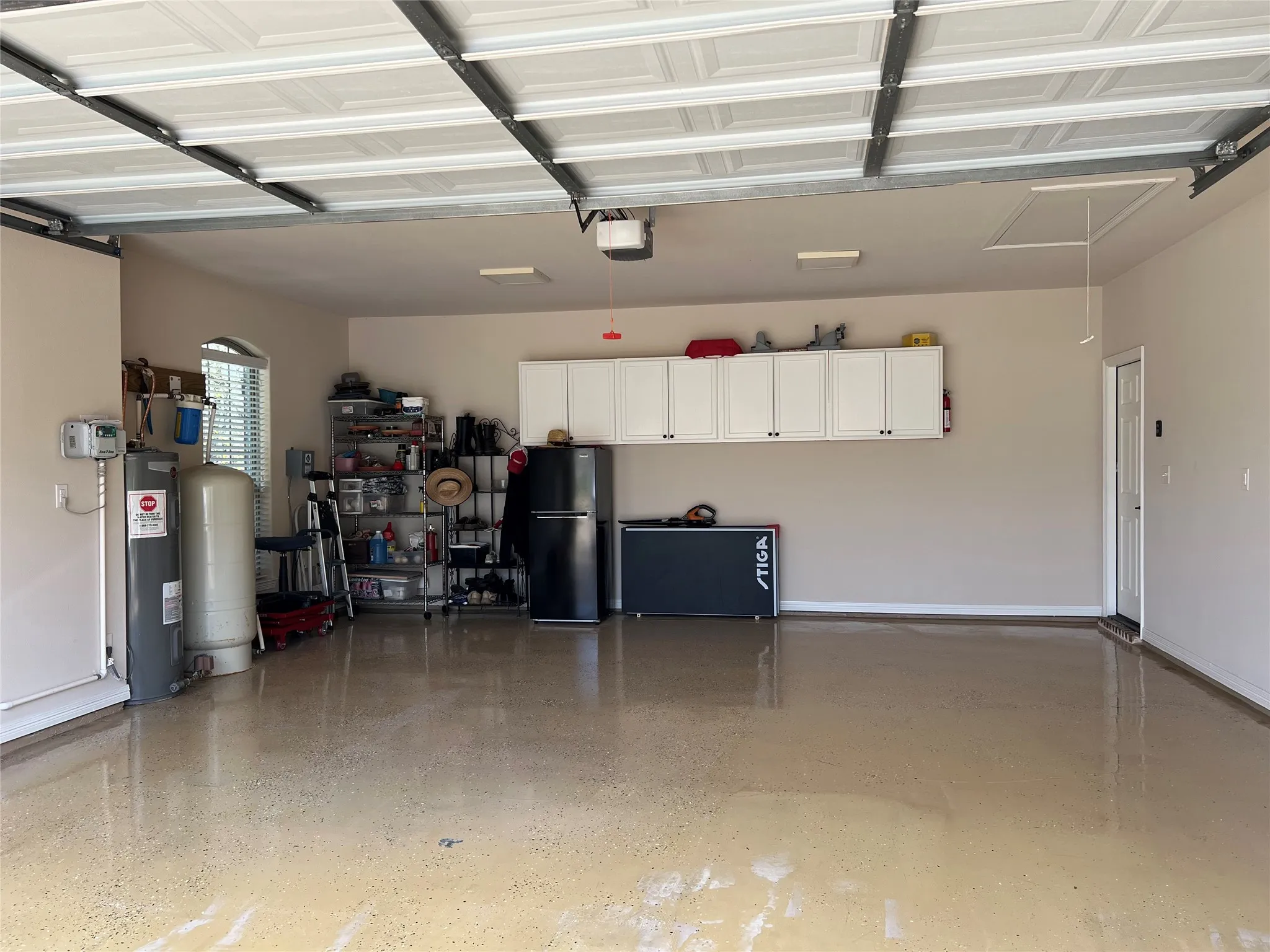 Single Family Residence For Sale in Parker County , 244 S Natural Spring Lane, Azle, Texas 76020, 3 Bedroom, 2 Bathroom, 2 Garage spaces, 2,008 Sqft, built in 2016, mls#21334164, Real Estate Agent in Azle, Homes For Sale in Parker county, Homes For Sale in Azle, Realtor in Azle Texas, Real Estate Brokerage Independent Realty Texas, Luminita Cordes Realtor