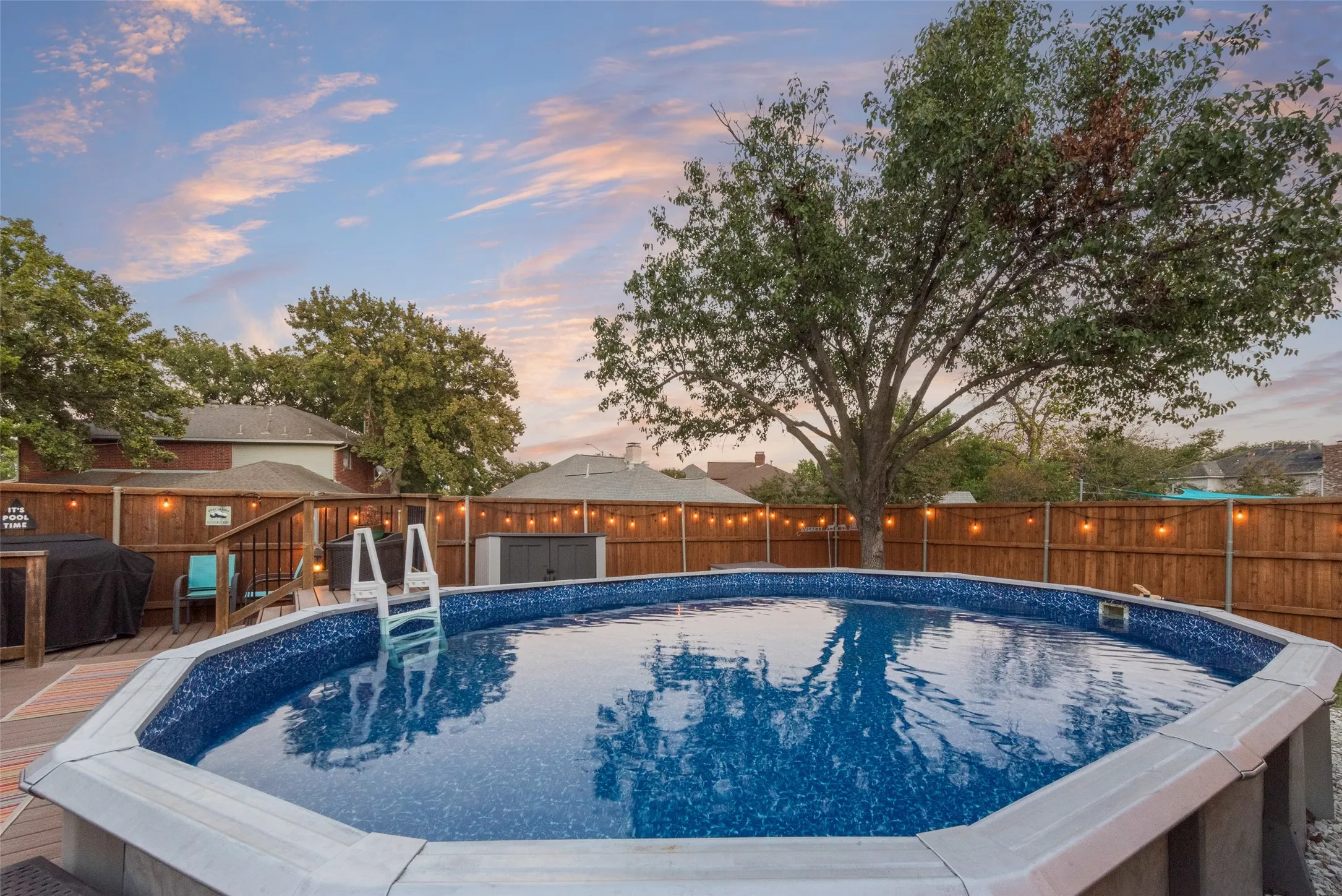Single Family Residence For Sale in Dallas County , 2336 Penrose Drive, Mesquite, Texas 75150, 4 Bedroom, 3 Bathroom, 2 Garage spaces, 2,306 Sqft, built in 1989, mls#21334513, Real Estate Agent in Mesquite, Homes For Sale in Dallas county, Homes For Sale in Mesquite, Realtor in Mesquite Texas, Real Estate Brokerage Independent Realty Texas, Luminita Cordes Realtor