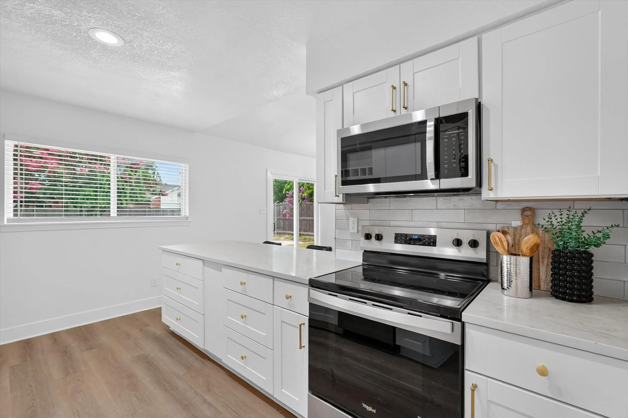 Single Family Residence For Sale in Collin County , 1309 Thoreau Lane, Allen, Texas 75002, 3 Bedroom, 2 Bathroom, 2 Garage spaces, 1,430 Sqft, built in 1983, mls#21313739, Real Estate Agent in Allen, Homes For Sale in Collin county, Homes For Sale in Allen, Realtor in Allen Texas, Real Estate Brokerage Independent Realty Texas, Luminita Cordes Realtor