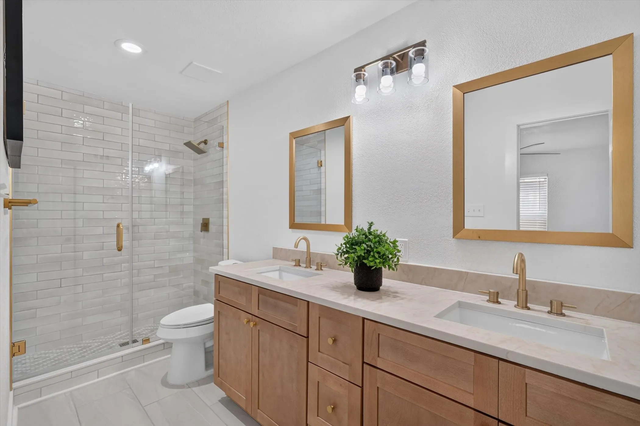 Single Family Residence For Sale in Collin County , 1309 Thoreau Lane, Allen, Texas 75002, 3 Bedroom, 2 Bathroom, 2 Garage spaces, 1,430 Sqft, built in 1983, mls#21313739, Real Estate Agent in Allen, Homes For Sale in Collin county, Homes For Sale in Allen, Realtor in Allen Texas, Real Estate Brokerage Independent Realty Texas, Luminita Cordes Realtor