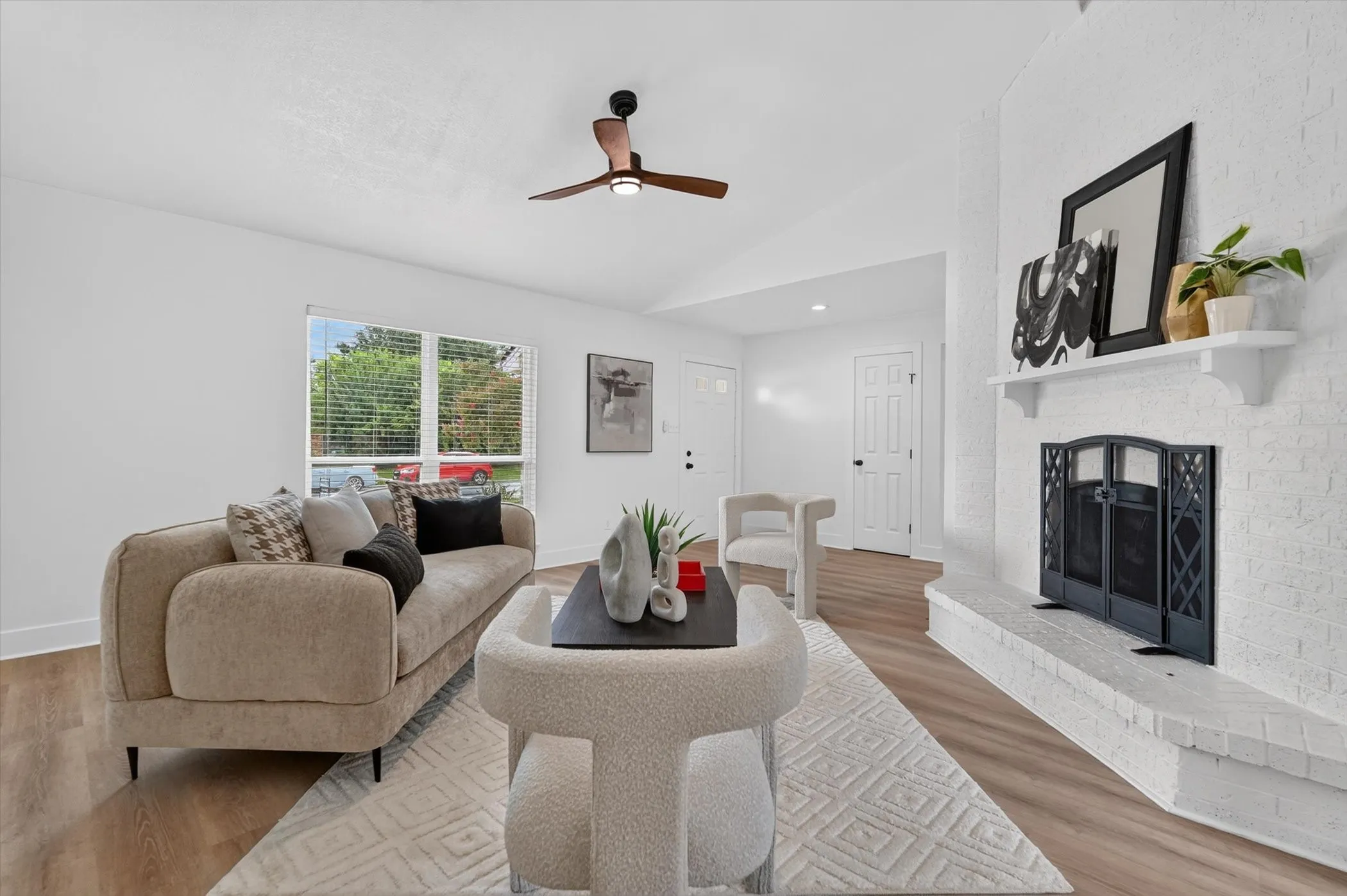 Single Family Residence For Sale in Collin County , 1309 Thoreau Lane, Allen, Texas 75002, 3 Bedroom, 2 Bathroom, 2 Garage spaces, 1,430 Sqft, built in 1983, mls#21313739, Real Estate Agent in Allen, Homes For Sale in Collin county, Homes For Sale in Allen, Realtor in Allen Texas, Real Estate Brokerage Independent Realty Texas, Luminita Cordes Realtor