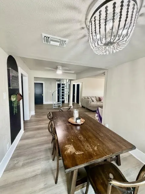 Single Family Residence For Sale in Jack County , 124 S 3rd Street, Jacksboro, Texas 76458, 4 Bedroom, 4 Bathroom, 1 Garage spaces, 2,525 Sqft, built in 1940, mls#21334763, Real Estate Agent in Jacksboro, Homes For Sale in Jack county, Homes For Sale in Jacksboro, Realtor in Jacksboro Texas, Real Estate Brokerage Independent Realty Texas, Luminita Cordes Realtor