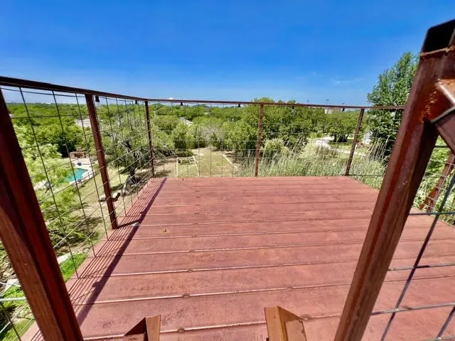 Single Family Residence For Sale in Jack County , 124 S 3rd Street, Jacksboro, Texas 76458, 4 Bedroom, 4 Bathroom, 1 Garage spaces, 2,525 Sqft, built in 1940, mls#21334763, Real Estate Agent in Jacksboro, Homes For Sale in Jack county, Homes For Sale in Jacksboro, Realtor in Jacksboro Texas, Real Estate Brokerage Independent Realty Texas, Luminita Cordes Realtor