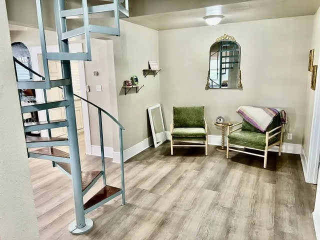 Single Family Residence For Sale in Jack County , 124 S 3rd Street, Jacksboro, Texas 76458, 4 Bedroom, 4 Bathroom, 1 Garage spaces, 2,525 Sqft, built in 1940, mls#21334763, Real Estate Agent in Jacksboro, Homes For Sale in Jack county, Homes For Sale in Jacksboro, Realtor in Jacksboro Texas, Real Estate Brokerage Independent Realty Texas, Luminita Cordes Realtor