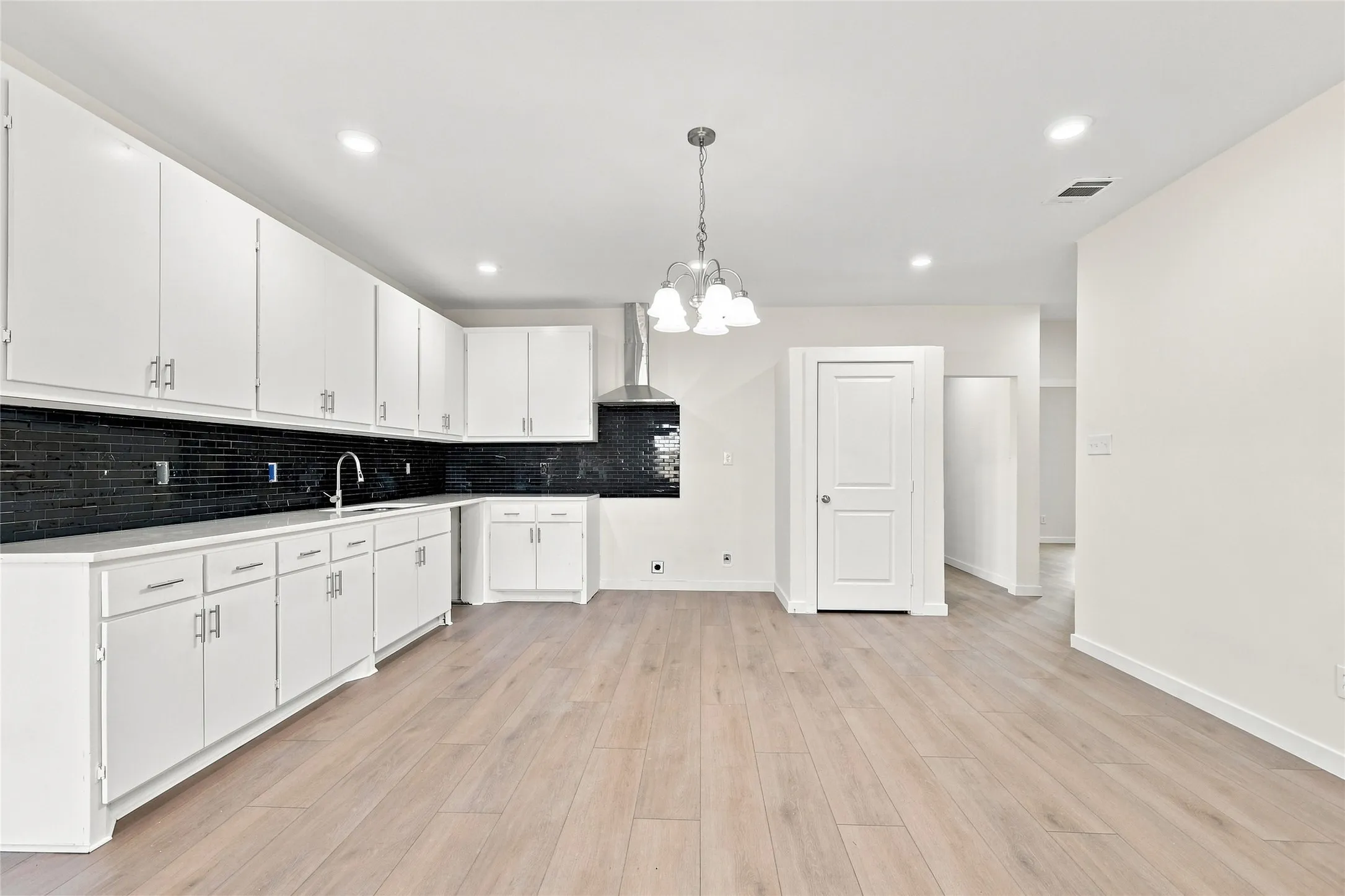 Single Family Residence For Rent in Denton County , 5715 Smiley Road, Celina, Texas 75009, 4 Bedroom, 2 Bathroom, Garage spaces, 1,850 Sqft, built in 2020, mls#21331674, Real Estate Agent in Celina, Homes For Rent in Denton county, Homes For Rent in Celina, Realtor in Celina Texas, Real Estate Brokerage Independent Realty Texas, Luminita Cordes Realtor