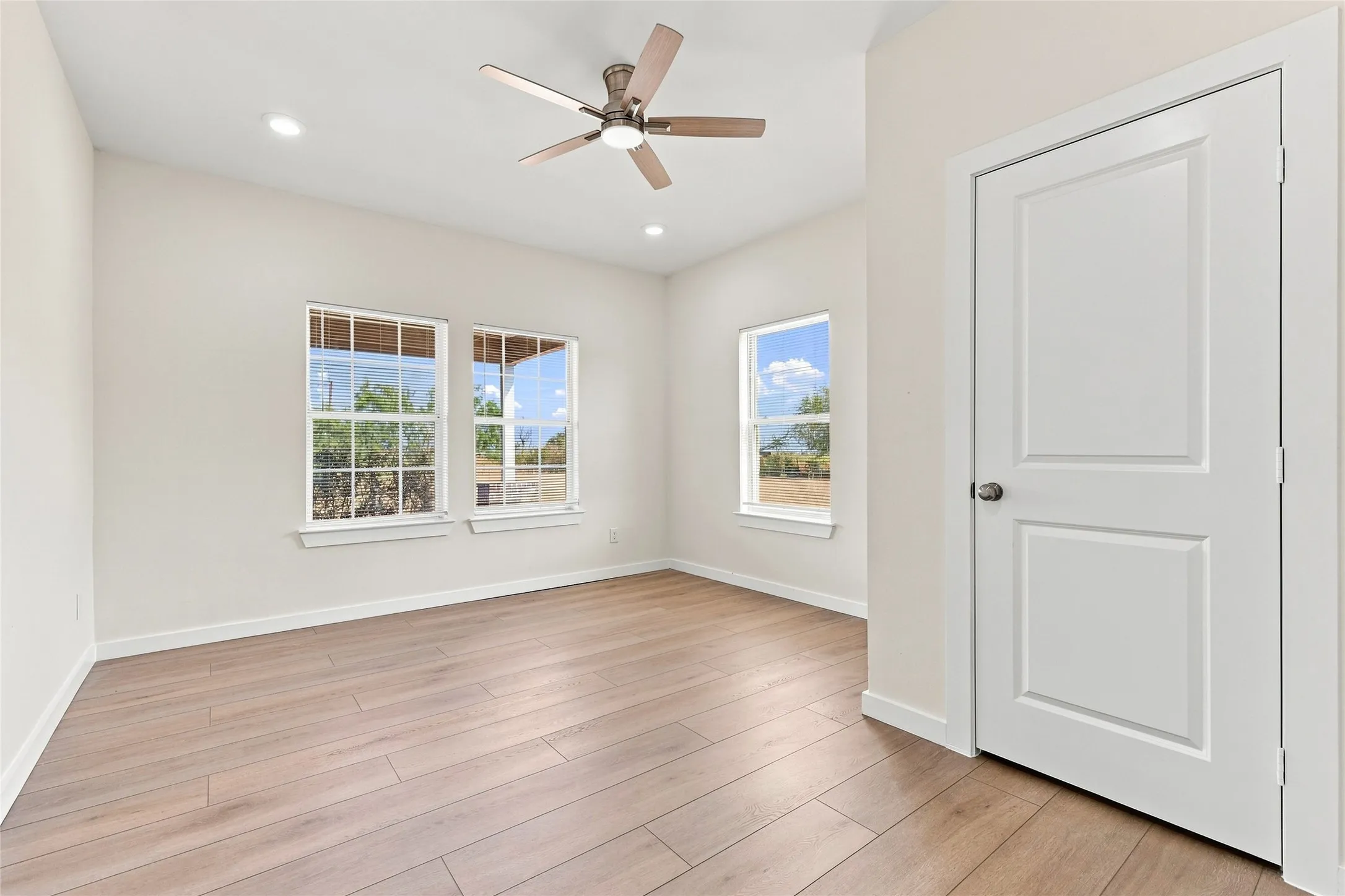 Single Family Residence For Rent in Denton County , 5715 Smiley Road, Celina, Texas 75009, 4 Bedroom, 2 Bathroom, Garage spaces, 1,850 Sqft, built in 2020, mls#21331674, Real Estate Agent in Celina, Homes For Rent in Denton county, Homes For Rent in Celina, Realtor in Celina Texas, Real Estate Brokerage Independent Realty Texas, Luminita Cordes Realtor