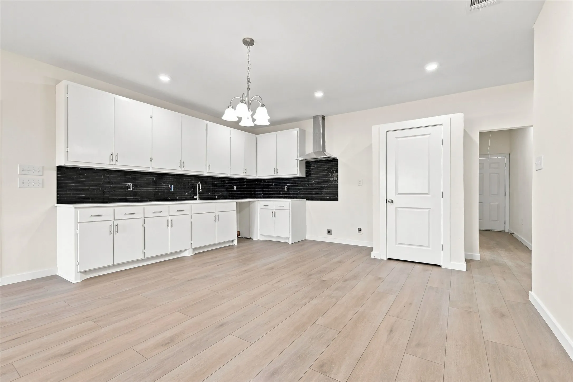 Single Family Residence For Rent in Denton County , 5715 Smiley Road, Celina, Texas 75009, 4 Bedroom, 2 Bathroom, Garage spaces, 1,850 Sqft, built in 2020, mls#21331674, Real Estate Agent in Celina, Homes For Rent in Denton county, Homes For Rent in Celina, Realtor in Celina Texas, Real Estate Brokerage Independent Realty Texas, Luminita Cordes Realtor