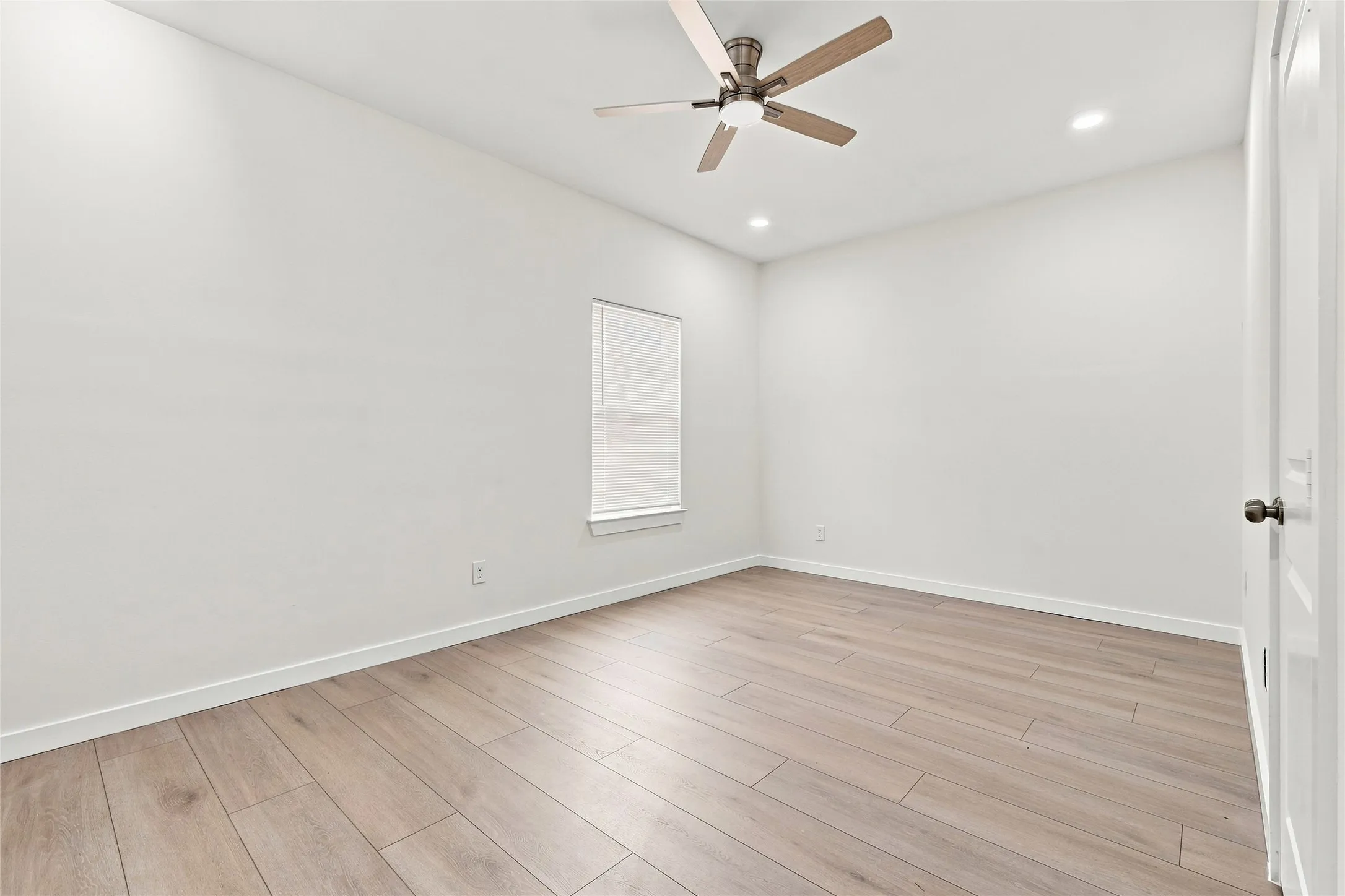 Single Family Residence For Rent in Denton County , 5715 Smiley Road, Celina, Texas 75009, 4 Bedroom, 2 Bathroom, Garage spaces, 1,850 Sqft, built in 2020, mls#21331674, Real Estate Agent in Celina, Homes For Rent in Denton county, Homes For Rent in Celina, Realtor in Celina Texas, Real Estate Brokerage Independent Realty Texas, Luminita Cordes Realtor