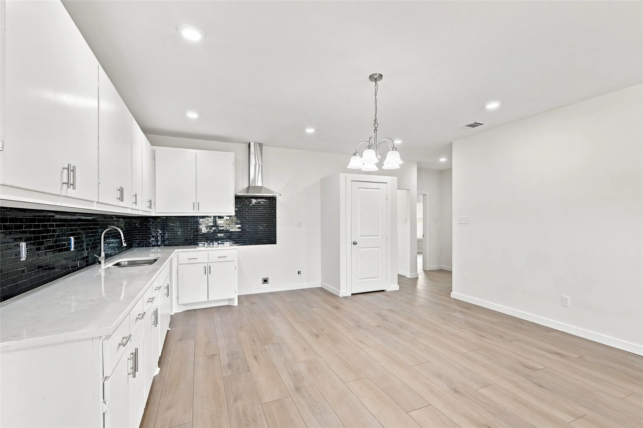 Single Family Residence For Rent in Denton County , 5715 Smiley Road, Celina, Texas 75009, 4 Bedroom, 2 Bathroom, Garage spaces, 1,850 Sqft, built in 2020, mls#21331674, Real Estate Agent in Celina, Homes For Rent in Denton county, Homes For Rent in Celina, Realtor in Celina Texas, Real Estate Brokerage Independent Realty Texas, Luminita Cordes Realtor
