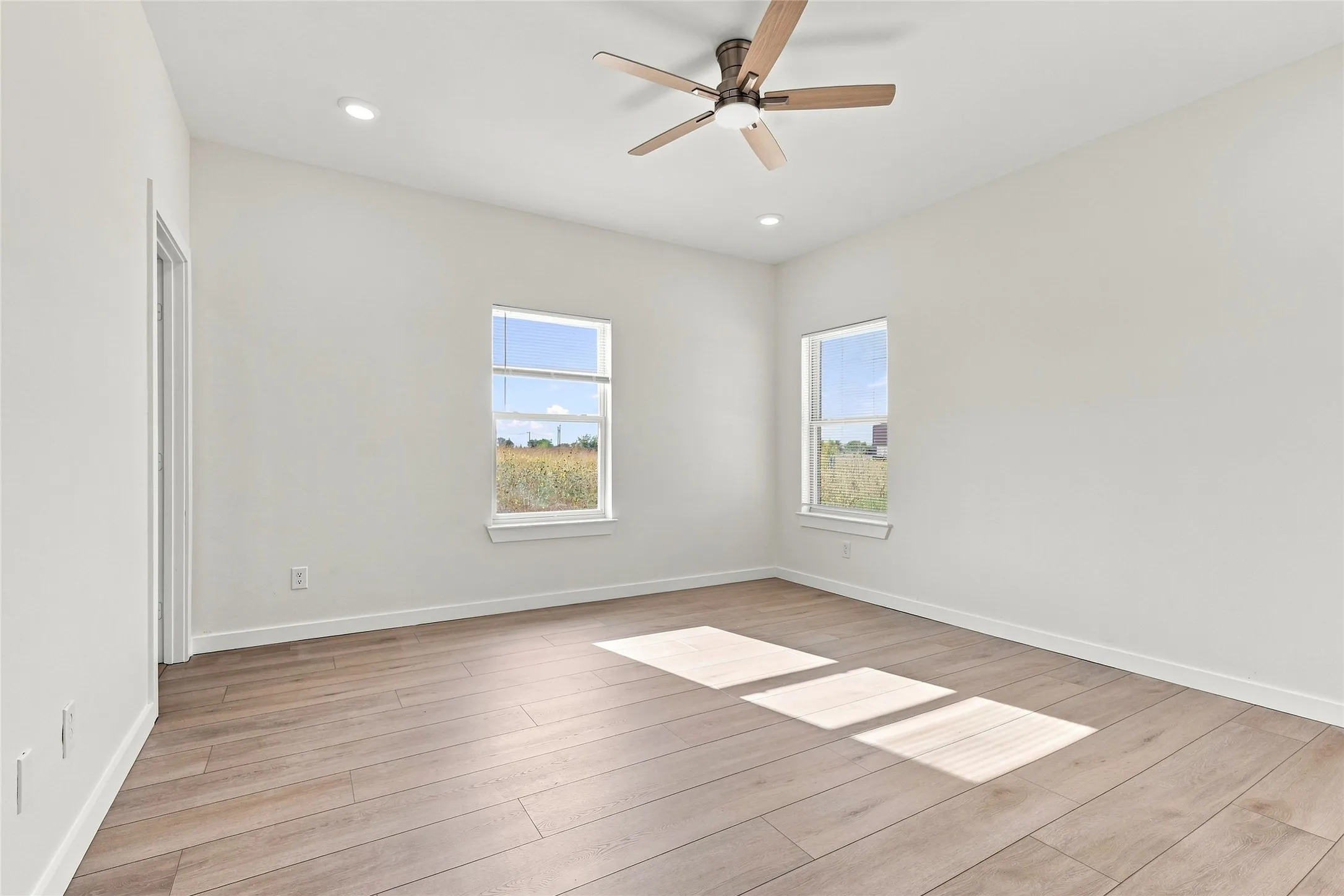 Single Family Residence For Rent in Denton County , 5715 Smiley Road, Celina, Texas 75009, 4 Bedroom, 2 Bathroom, Garage spaces, 1,850 Sqft, built in 2020, mls#21331674, Real Estate Agent in Celina, Homes For Rent in Denton county, Homes For Rent in Celina, Realtor in Celina Texas, Real Estate Brokerage Independent Realty Texas, Luminita Cordes Realtor