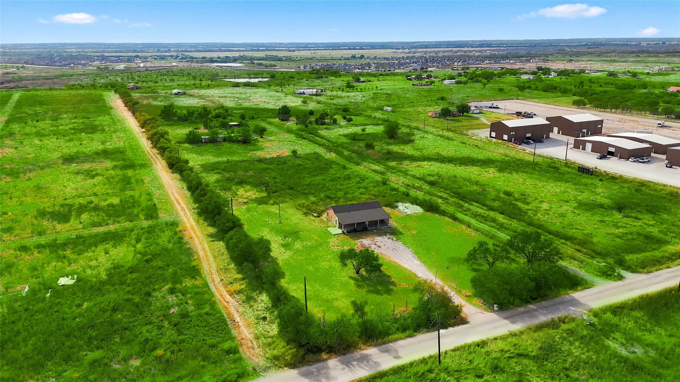 Single Family Residence For Rent in Denton County , 5715 Smiley Road, Celina, Texas 75009, 4 Bedroom, 2 Bathroom, Garage spaces, 1,850 Sqft, built in 2020, mls#21331674, Real Estate Agent in Celina, Homes For Rent in Denton county, Homes For Rent in Celina, Realtor in Celina Texas, Real Estate Brokerage Independent Realty Texas, Luminita Cordes Realtor