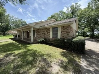 Single Family Residence For Sale in Delta County , 1402 Circle Drive, Cooper, Texas 75432, 3 Bedroom, 2 Bathroom, 2 Garage spaces, 2,181 Sqft, built in 1968, mls#21332724, Real Estate Agent in Cooper, Homes For Sale in Delta county, Homes For Sale in Cooper, Realtor in Cooper Texas, Real Estate Brokerage Independent Realty Texas, Luminita Cordes Realtor