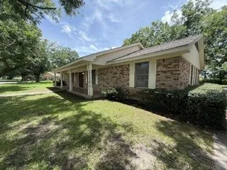 Single Family Residence For Sale in Delta County , 1402 Circle Drive, Cooper, Texas 75432, 3 Bedroom, 2 Bathroom, 2 Garage spaces, 2,181 Sqft, built in 1968, mls#21332724, Real Estate Agent in Cooper, Homes For Sale in Delta county, Homes For Sale in Cooper, Realtor in Cooper Texas, Real Estate Brokerage Independent Realty Texas, Luminita Cordes Realtor