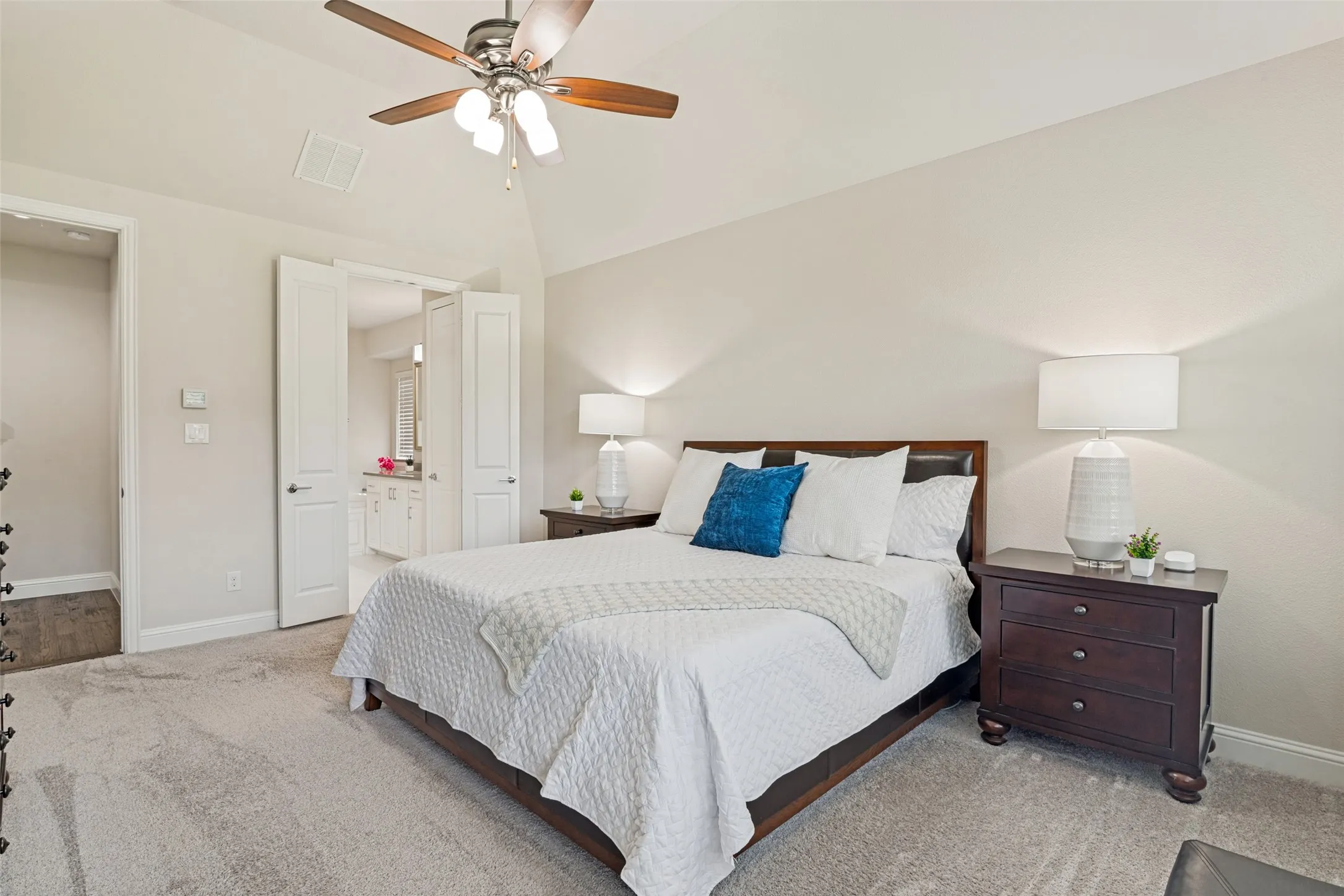 Single Family Residence For Sale in Collin County , 8805 Abbington Place, Mc Kinney, Texas 75072, 4 Bedroom, 4 Bathroom, 2 Garage spaces, 3,142 Sqft, built in 2017, mls#21332286, Real Estate Agent in Mc Kinney, Homes For Sale in Collin county, Homes For Sale in Mc Kinney, Realtor in Mc Kinney Texas, Real Estate Brokerage Independent Realty Texas, Luminita Cordes Realtor