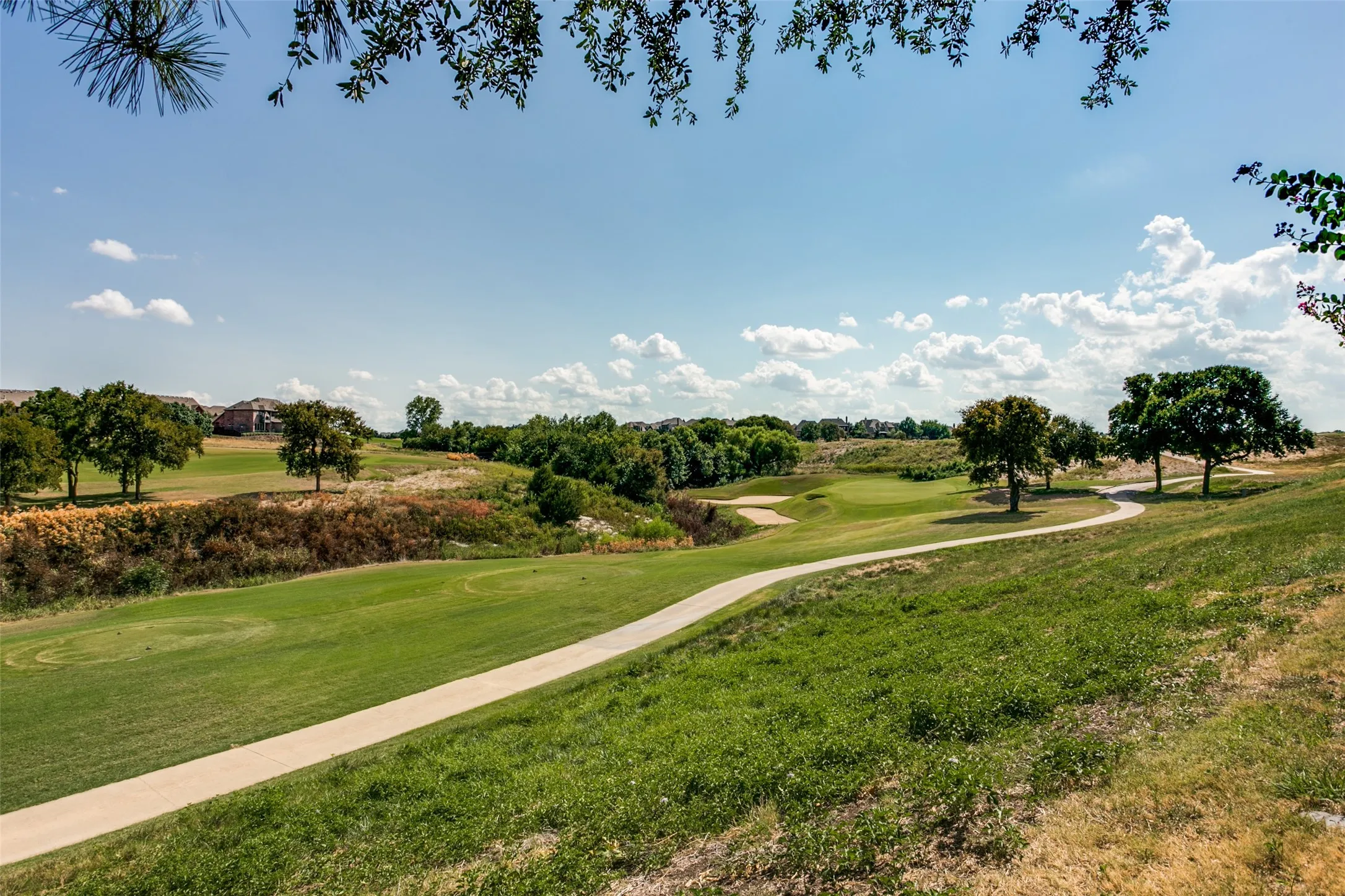 Single Family Residence For Sale in Collin County , 8805 Abbington Place, Mc Kinney, Texas 75072, 4 Bedroom, 4 Bathroom, 2 Garage spaces, 3,142 Sqft, built in 2017, mls#21332286, Real Estate Agent in Mc Kinney, Homes For Sale in Collin county, Homes For Sale in Mc Kinney, Realtor in Mc Kinney Texas, Real Estate Brokerage Independent Realty Texas, Luminita Cordes Realtor
