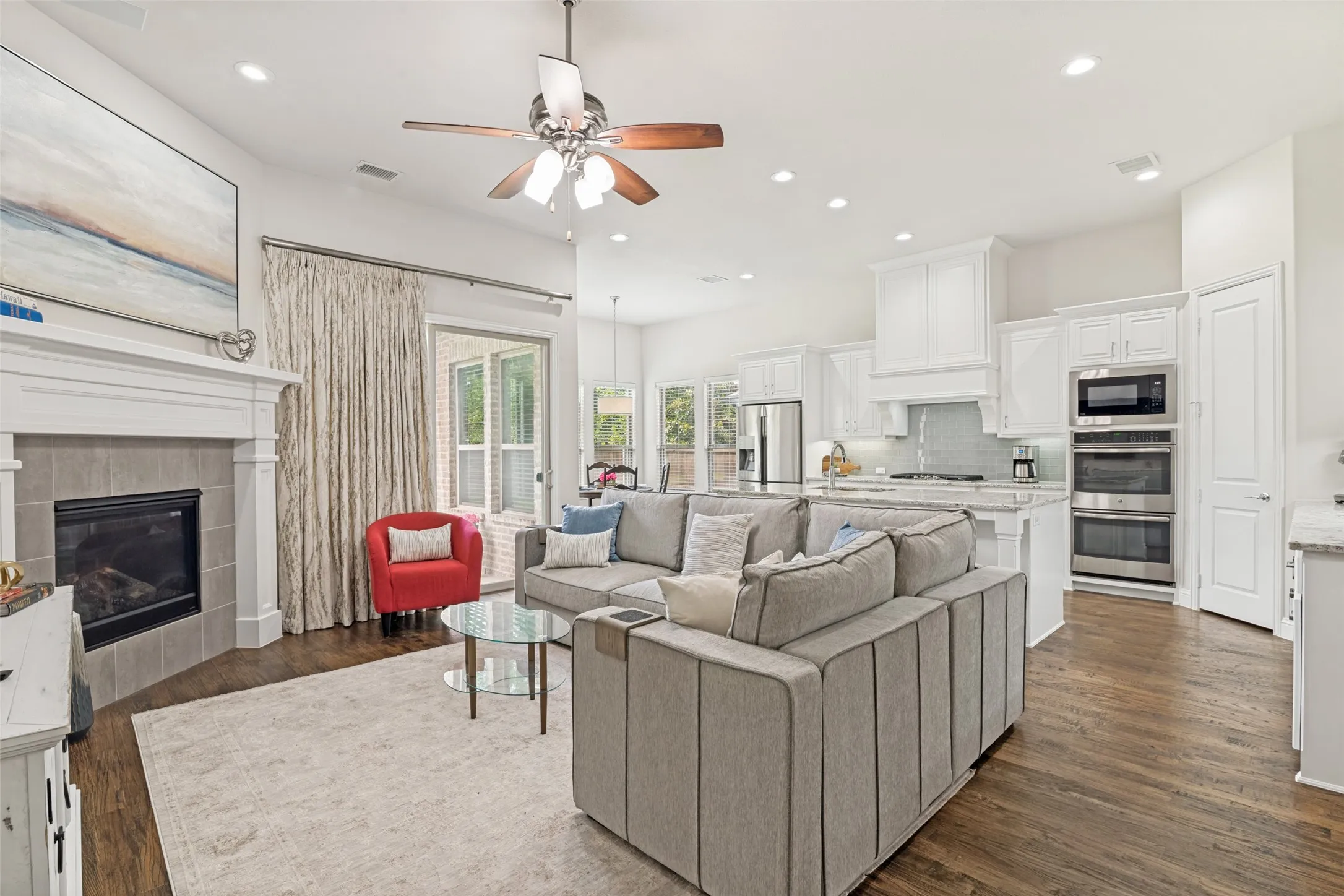 Single Family Residence For Sale in Collin County , 8805 Abbington Place, Mc Kinney, Texas 75072, 4 Bedroom, 4 Bathroom, 2 Garage spaces, 3,142 Sqft, built in 2017, mls#21332286, Real Estate Agent in Mc Kinney, Homes For Sale in Collin county, Homes For Sale in Mc Kinney, Realtor in Mc Kinney Texas, Real Estate Brokerage Independent Realty Texas, Luminita Cordes Realtor