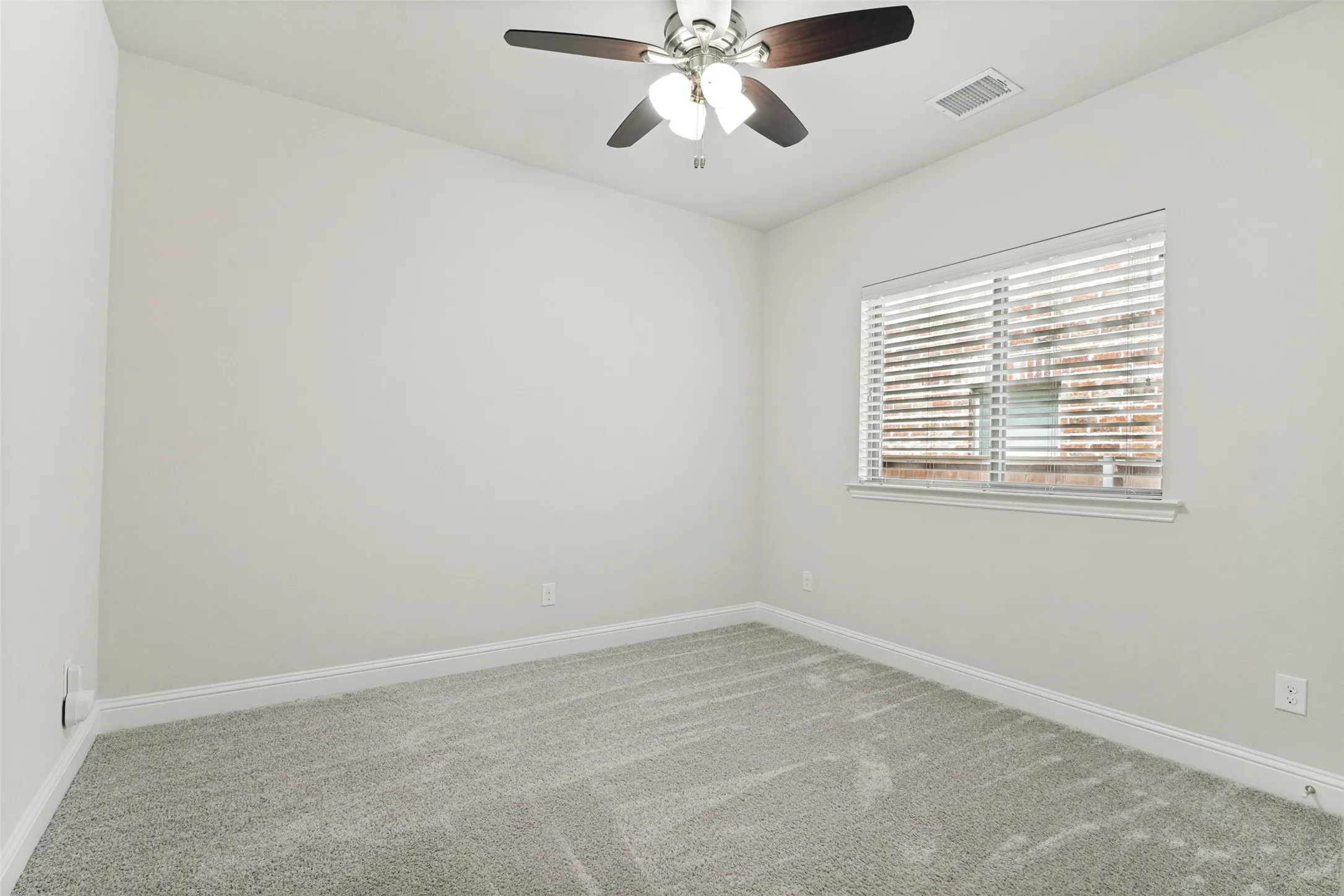 Single Family Residence For Sale in Collin County , 8805 Abbington Place, Mc Kinney, Texas 75072, 4 Bedroom, 4 Bathroom, 2 Garage spaces, 3,142 Sqft, built in 2017, mls#21332286, Real Estate Agent in Mc Kinney, Homes For Sale in Collin county, Homes For Sale in Mc Kinney, Realtor in Mc Kinney Texas, Real Estate Brokerage Independent Realty Texas, Luminita Cordes Realtor