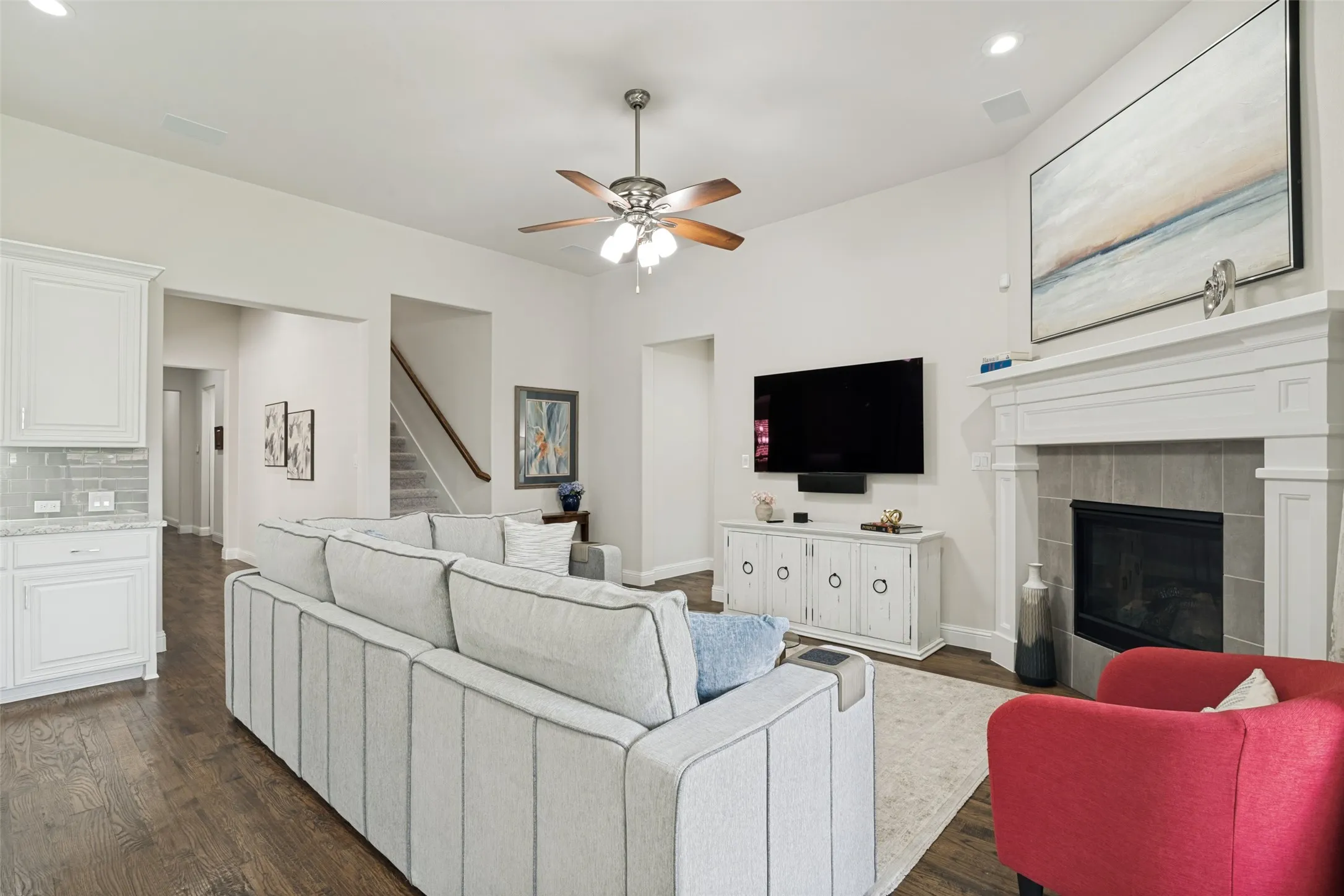 Single Family Residence For Sale in Collin County , 8805 Abbington Place, Mc Kinney, Texas 75072, 4 Bedroom, 4 Bathroom, 2 Garage spaces, 3,142 Sqft, built in 2017, mls#21332286, Real Estate Agent in Mc Kinney, Homes For Sale in Collin county, Homes For Sale in Mc Kinney, Realtor in Mc Kinney Texas, Real Estate Brokerage Independent Realty Texas, Luminita Cordes Realtor