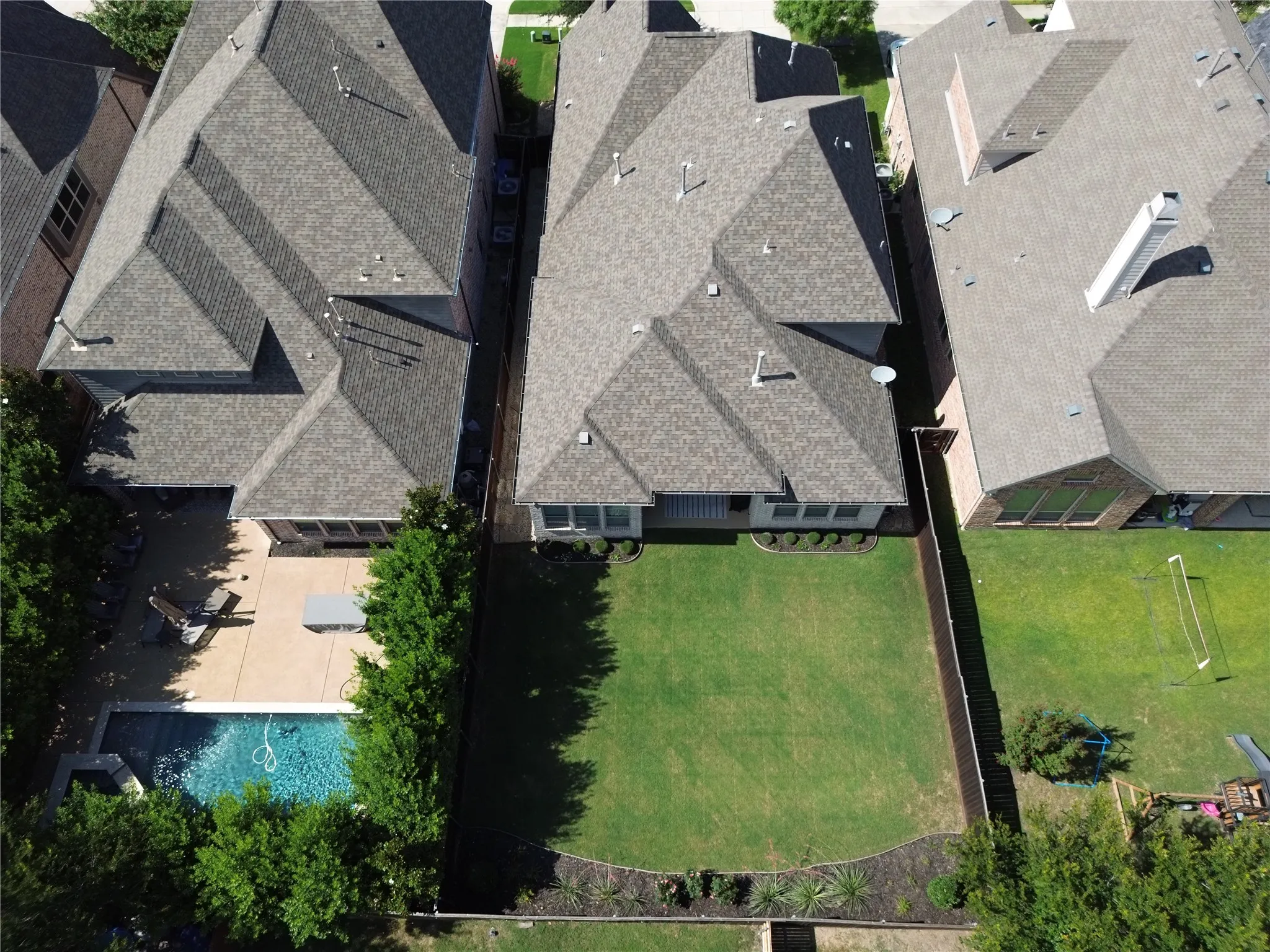 Single Family Residence For Sale in Collin County , 8805 Abbington Place, Mc Kinney, Texas 75072, 4 Bedroom, 4 Bathroom, 2 Garage spaces, 3,142 Sqft, built in 2017, mls#21332286, Real Estate Agent in Mc Kinney, Homes For Sale in Collin county, Homes For Sale in Mc Kinney, Realtor in Mc Kinney Texas, Real Estate Brokerage Independent Realty Texas, Luminita Cordes Realtor