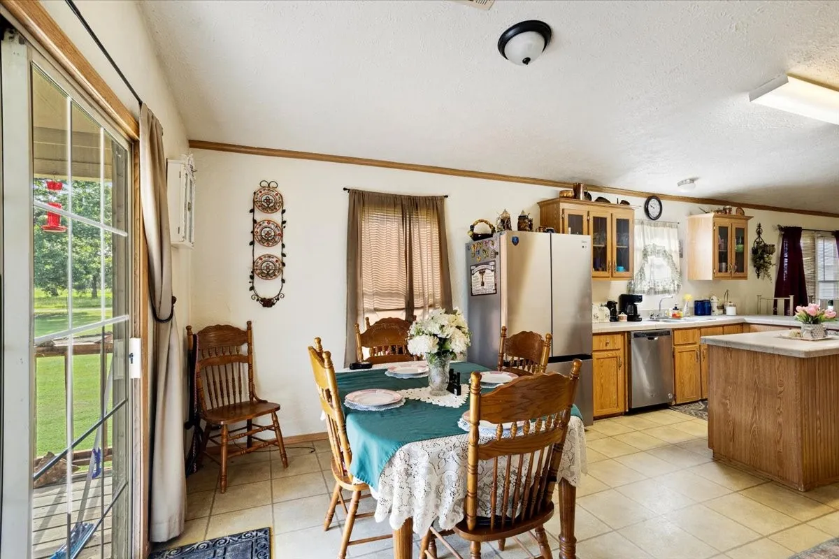 Mobile Home For Sale in Fannin County , 1022 County Road 2295, Telephone, Texas 75488, 3 Bedrooms, 2 Bathrooms, Garage spaces, 1,904 Sqft, built in 2001, Price $260,000, mls#21334749, Real Estate Agent in Telephone, Homes For Sale in Fannin county, Homes For Sale in Telephone, Realtor in Telephone Texas, Real Estate Brokerage Independent Realty Texas, Luminita Cordes Realtor