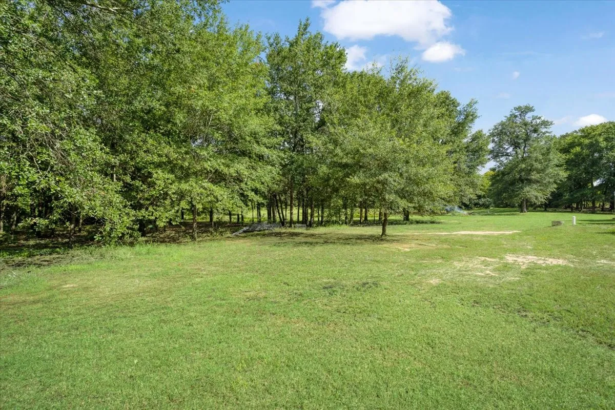Mobile Home For Sale in Fannin County , 1022 County Road 2295, Telephone, Texas 75488, 3 Bedrooms, 2 Bathrooms, Garage spaces, 1,904 Sqft, built in 2001, Price $260,000, mls#21334749, Real Estate Agent in Telephone, Homes For Sale in Fannin county, Homes For Sale in Telephone, Realtor in Telephone Texas, Real Estate Brokerage Independent Realty Texas, Luminita Cordes Realtor