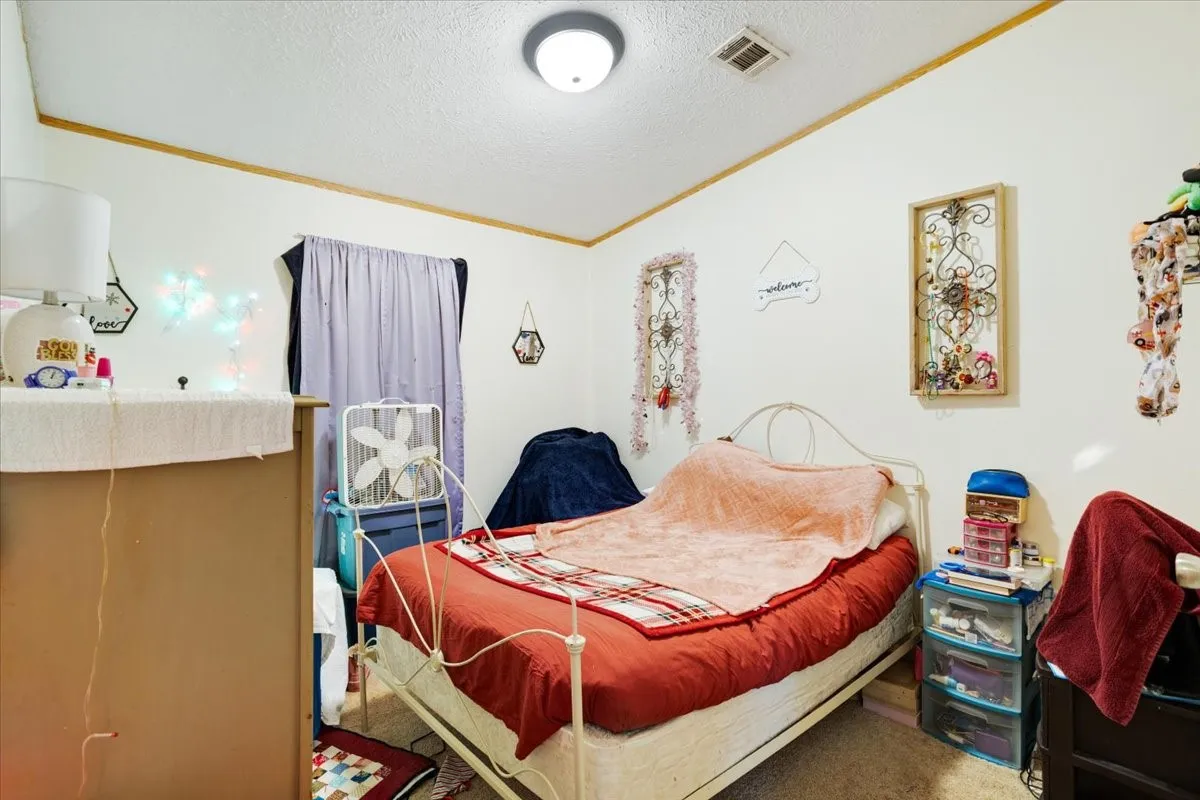 Mobile Home For Sale in Fannin County , 1022 County Road 2295, Telephone, Texas 75488, 3 Bedrooms, 2 Bathrooms, Garage spaces, 1,904 Sqft, built in 2001, Price $260,000, mls#21334749, Real Estate Agent in Telephone, Homes For Sale in Fannin county, Homes For Sale in Telephone, Realtor in Telephone Texas, Real Estate Brokerage Independent Realty Texas, Luminita Cordes Realtor