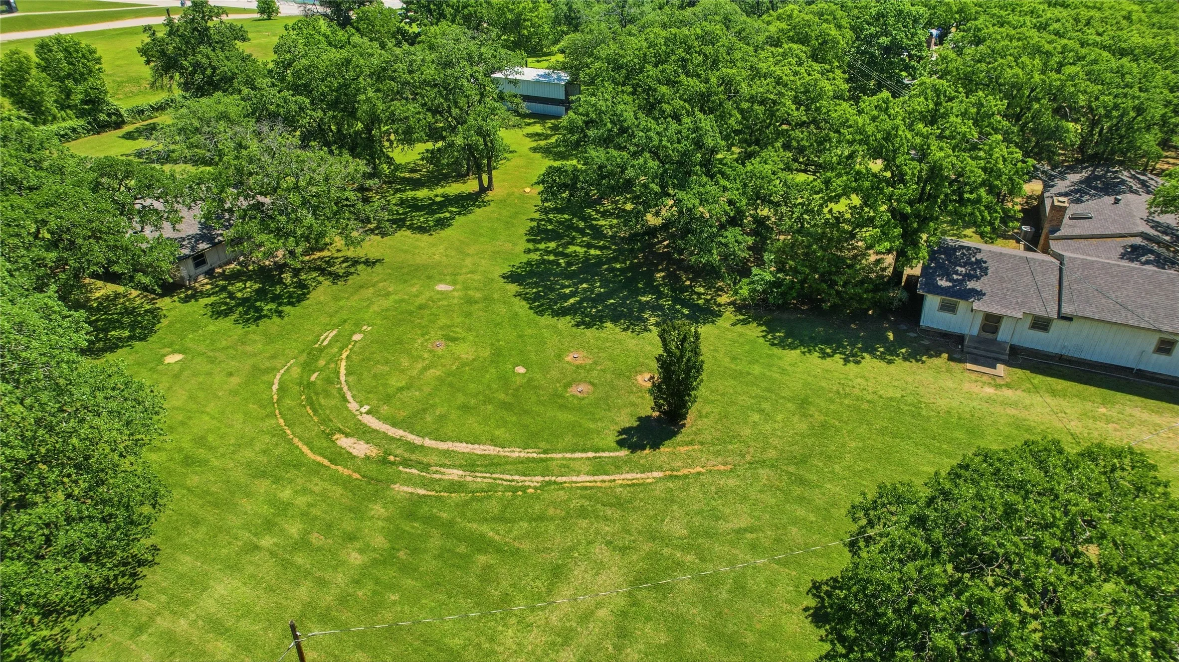 Single Family Residence For Sale in Tarrant County , 1251 Johnson Road, Keller, Texas 76248, 3 Bedroom, 2 Bathroom, 2 Garage spaces, 1,930 Sqft, built in 1954, mls#21334145, Real Estate Agent in Keller, Homes For Sale in Tarrant county, Homes For Sale in Keller, Realtor in Keller Texas, Real Estate Brokerage Independent Realty Texas, Luminita Cordes Realtor