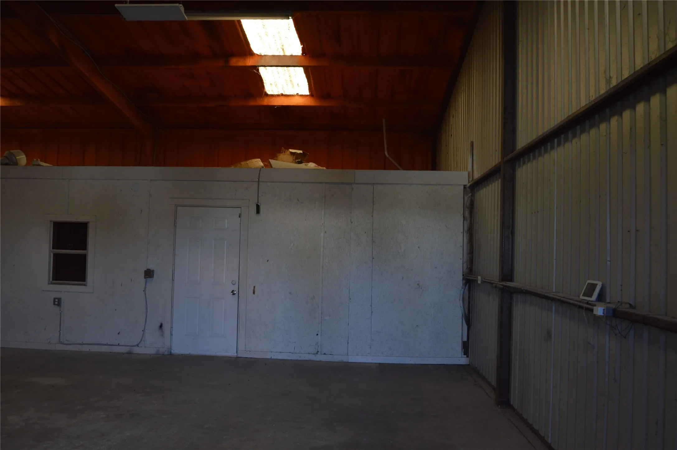 Business For Rent in Hunt County , 1969 Interstate Highway 30 W Ste D, Greenville, Texas 75402, 0, 0, Garage spaces, 0 Sqft, built in 1970, mls#21334770, Real Estate Agent in Greenville, Homes For Rent in Hunt county, Homes For Rent in Greenville, Realtor in Greenville Texas, Real Estate Brokerage Independent Realty Texas, Luminita Cordes Realtor
